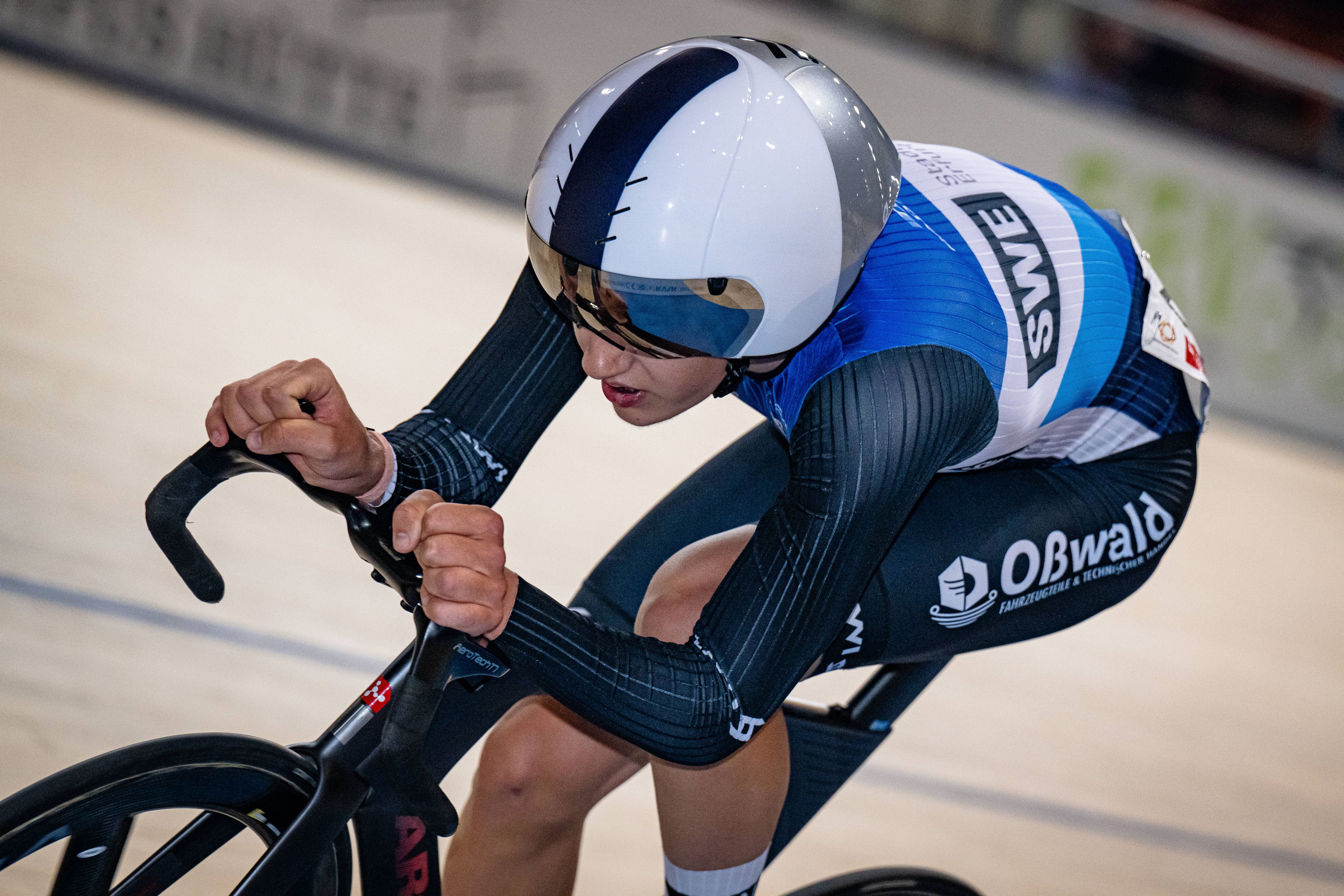 Der deutsche Nachwuchsfahrer Moritz Mauss ist zu Sturz gekommen, verletzte sich dabei schwer. 