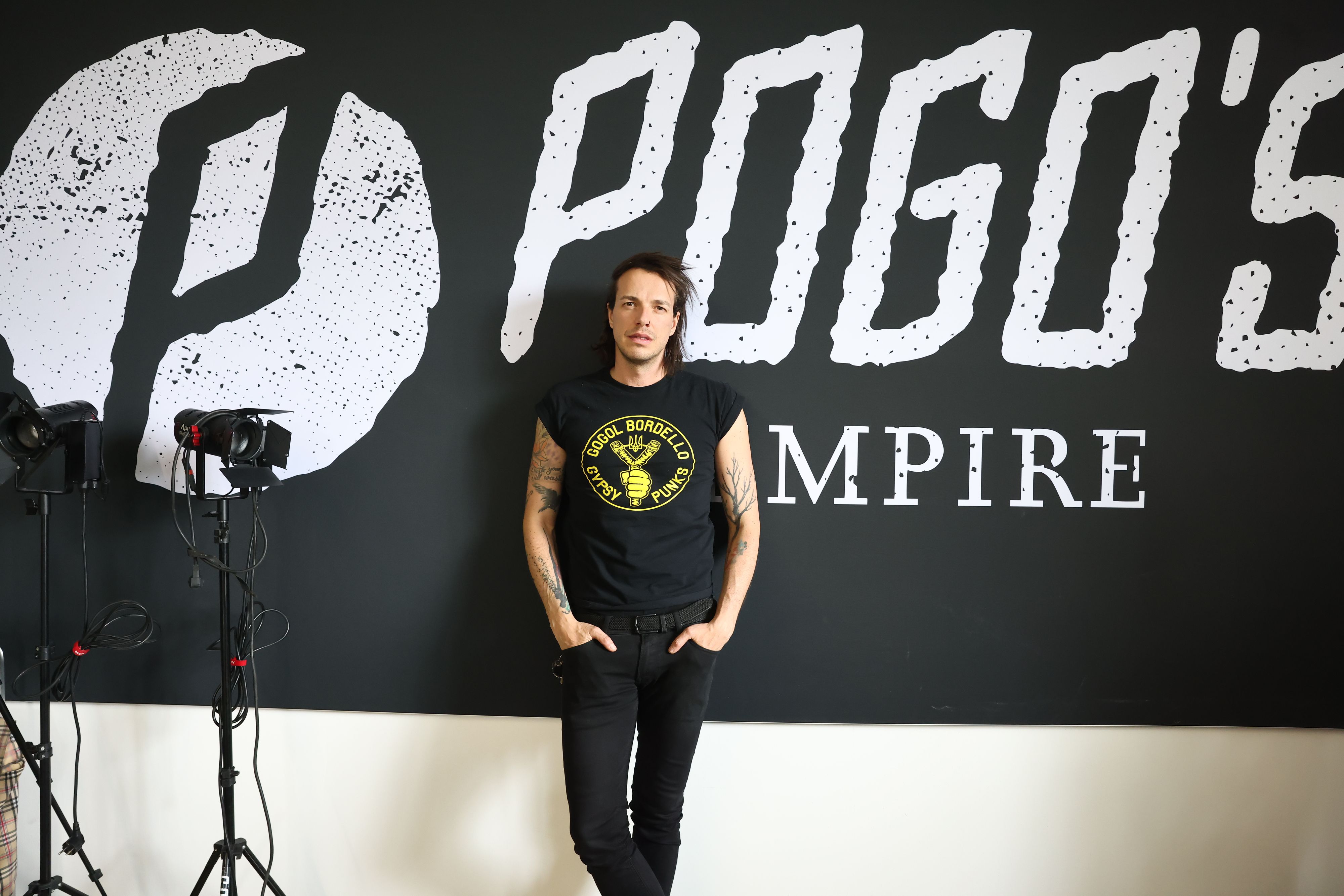 Marco Pogo sprach mit 