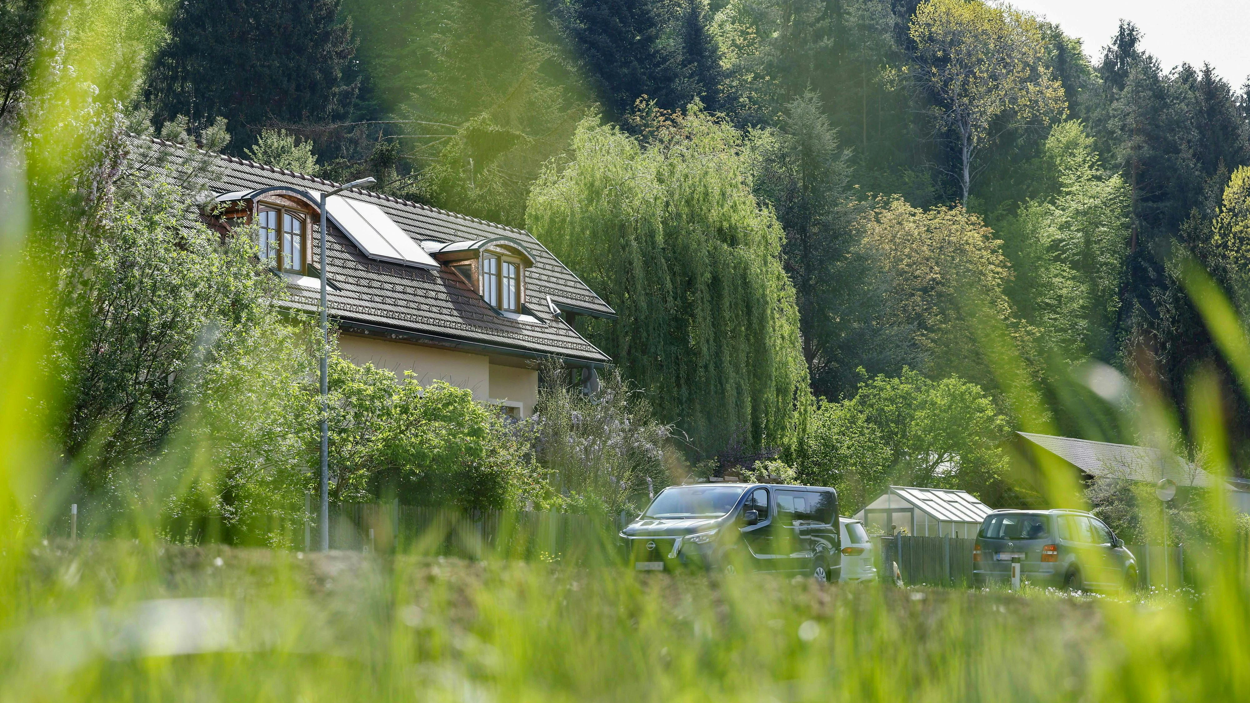 Heute.at - Verwirrter Killer (17) stieg über Balkon in Haus ein