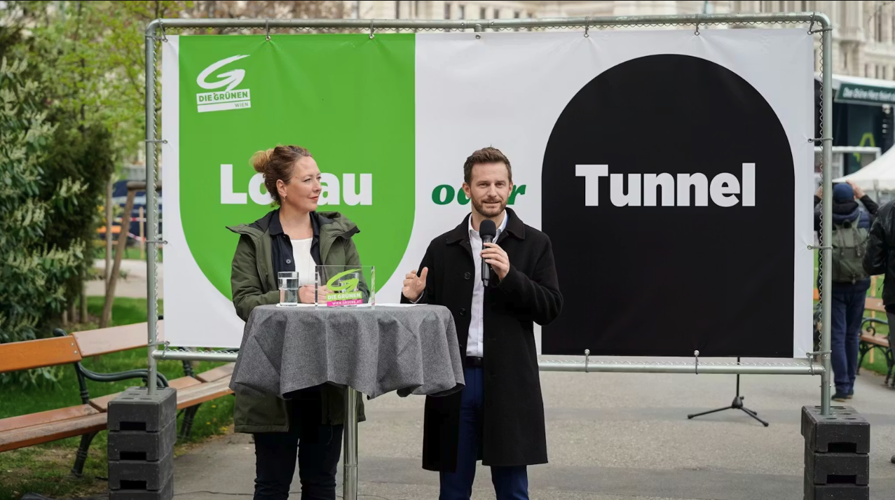 Die Grünen – im Bild Parteichefs Judith Pühringer und Peter Kraus - wollen Antworten zum Lobautunnel-Projekt.