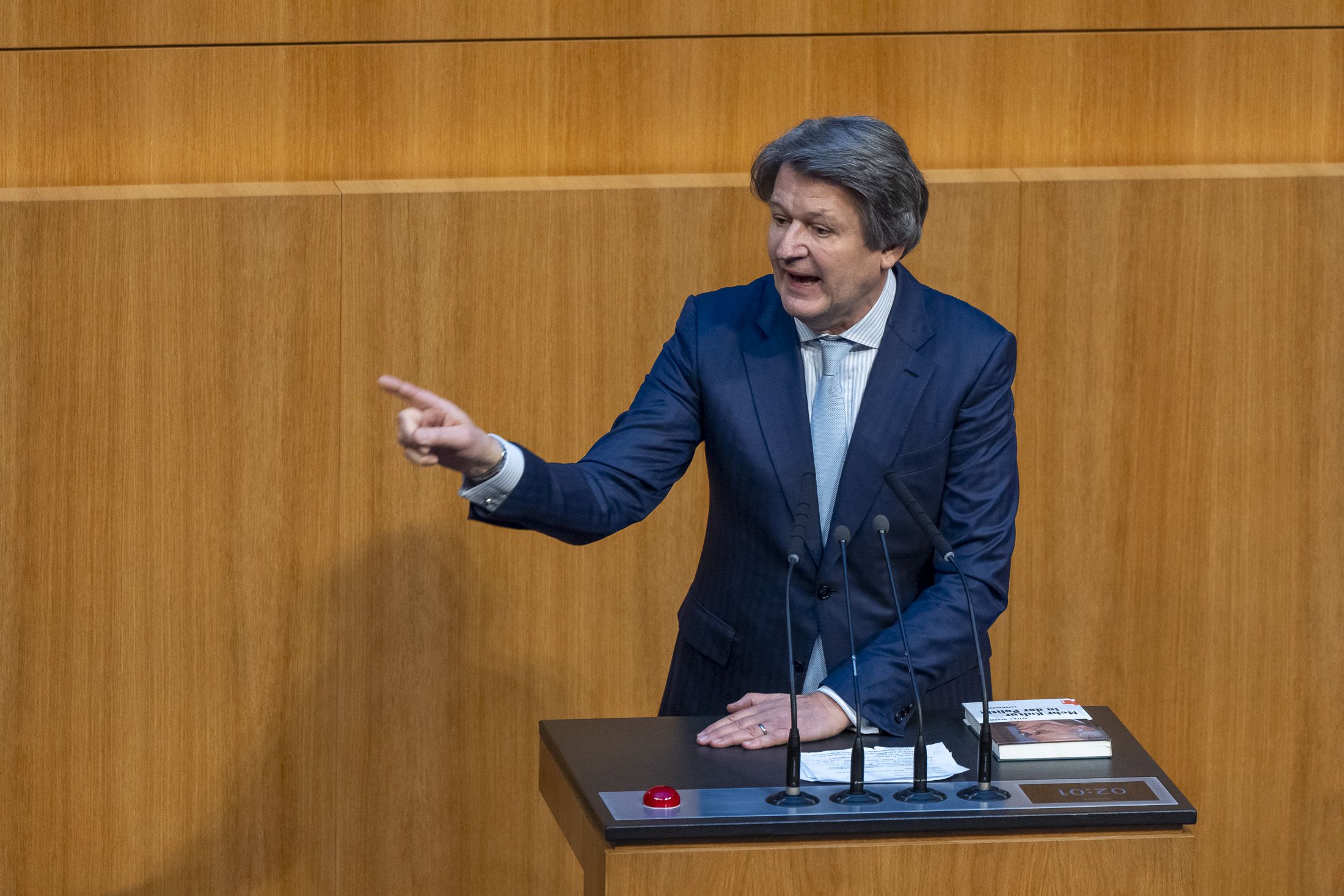 Helmut Brandstätter attackierte die FPÖ während seiner Rede scharf.
