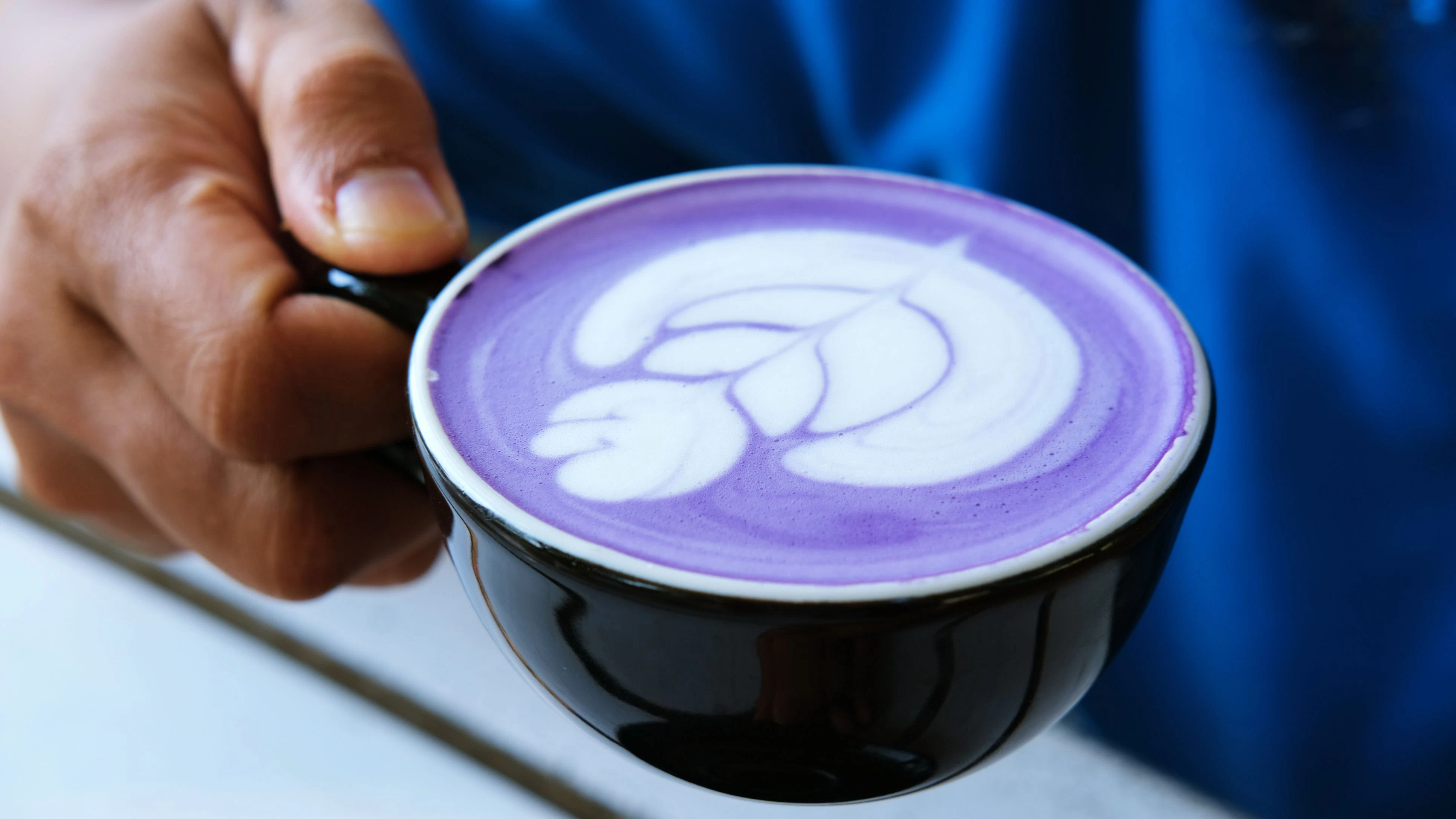 Heute.at - Ube-Latte: Ist er gesünder als Matcha Latte?