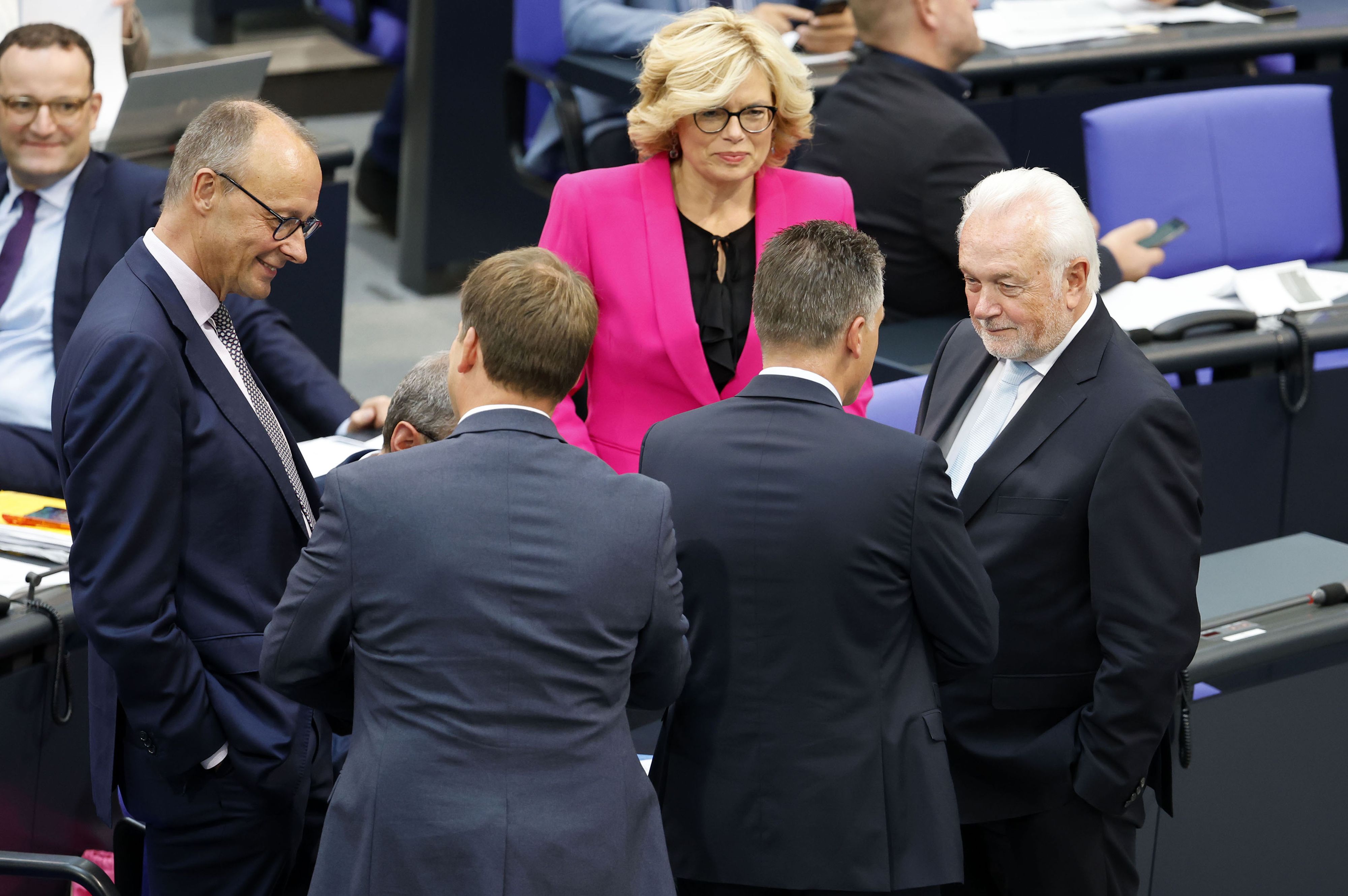 Heute.at - Du Eierarsch: FDP-Kubicki will es Merz jetzt zeigen