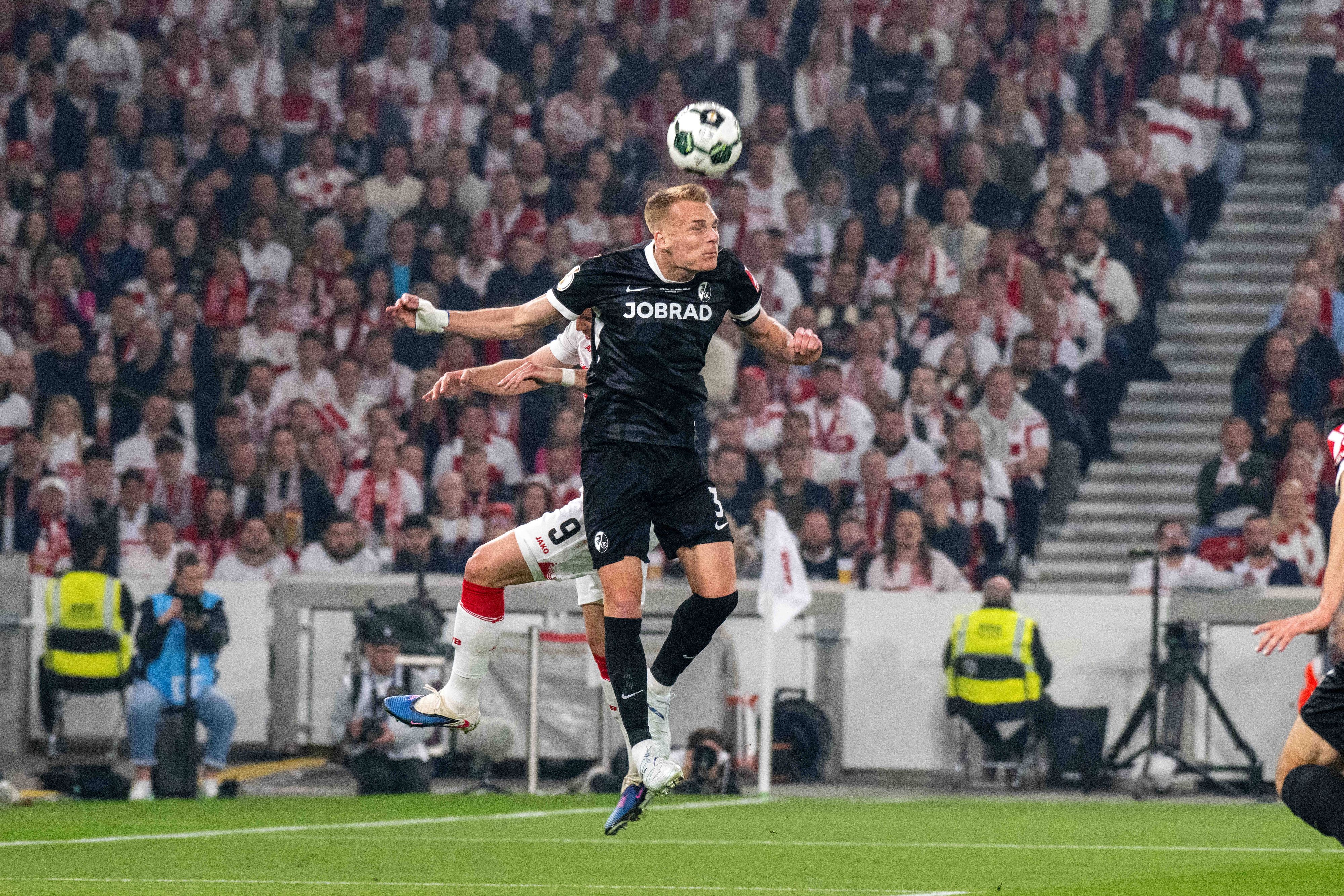 ÖFB-Ass Philipp Lienhart im DFB-Pokal-Halbfinale gegen Stuttgart. 
