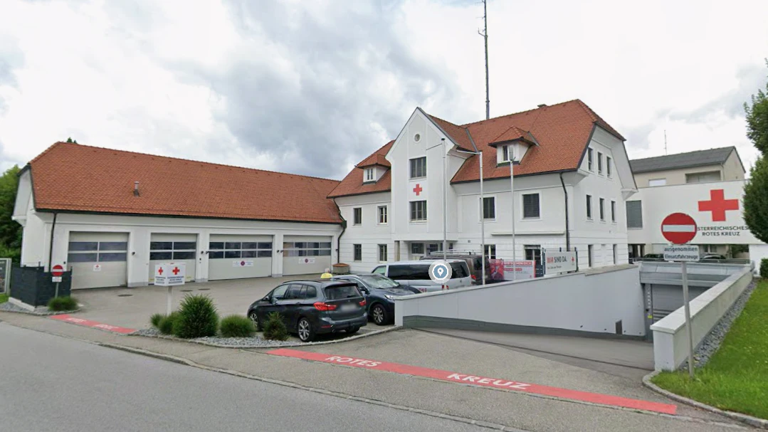 Die Kollegen der Rot-Kreuz-Dienststelle in Kirchdorf trauern um einen Kollegen.