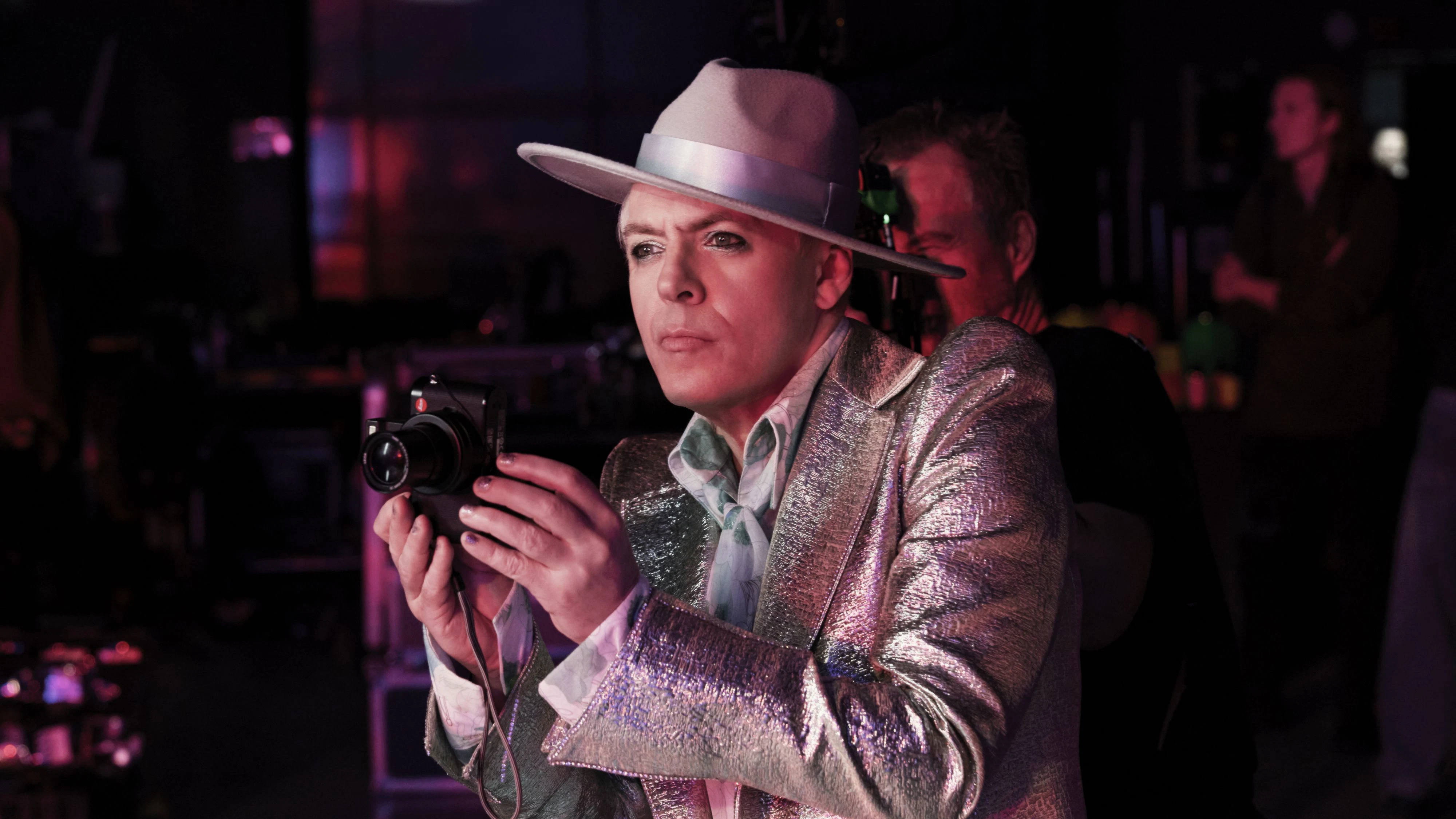Keyboarder Nick Rhodes hält die besten Augenblicke auf Fotofilm fest.