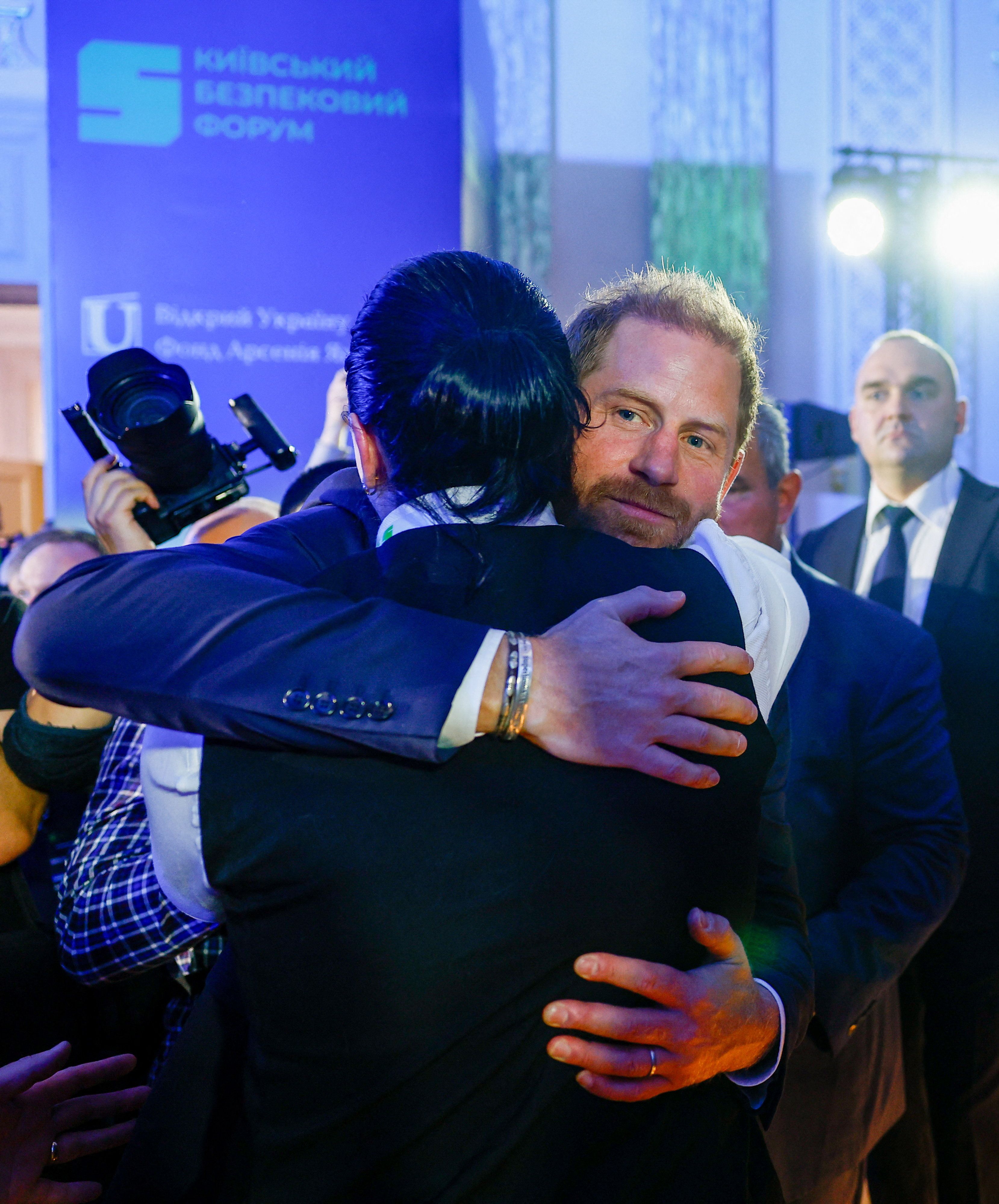 Heute.at - Prinz in Kiew! Harry überrascht mit Ukraine-Besuch