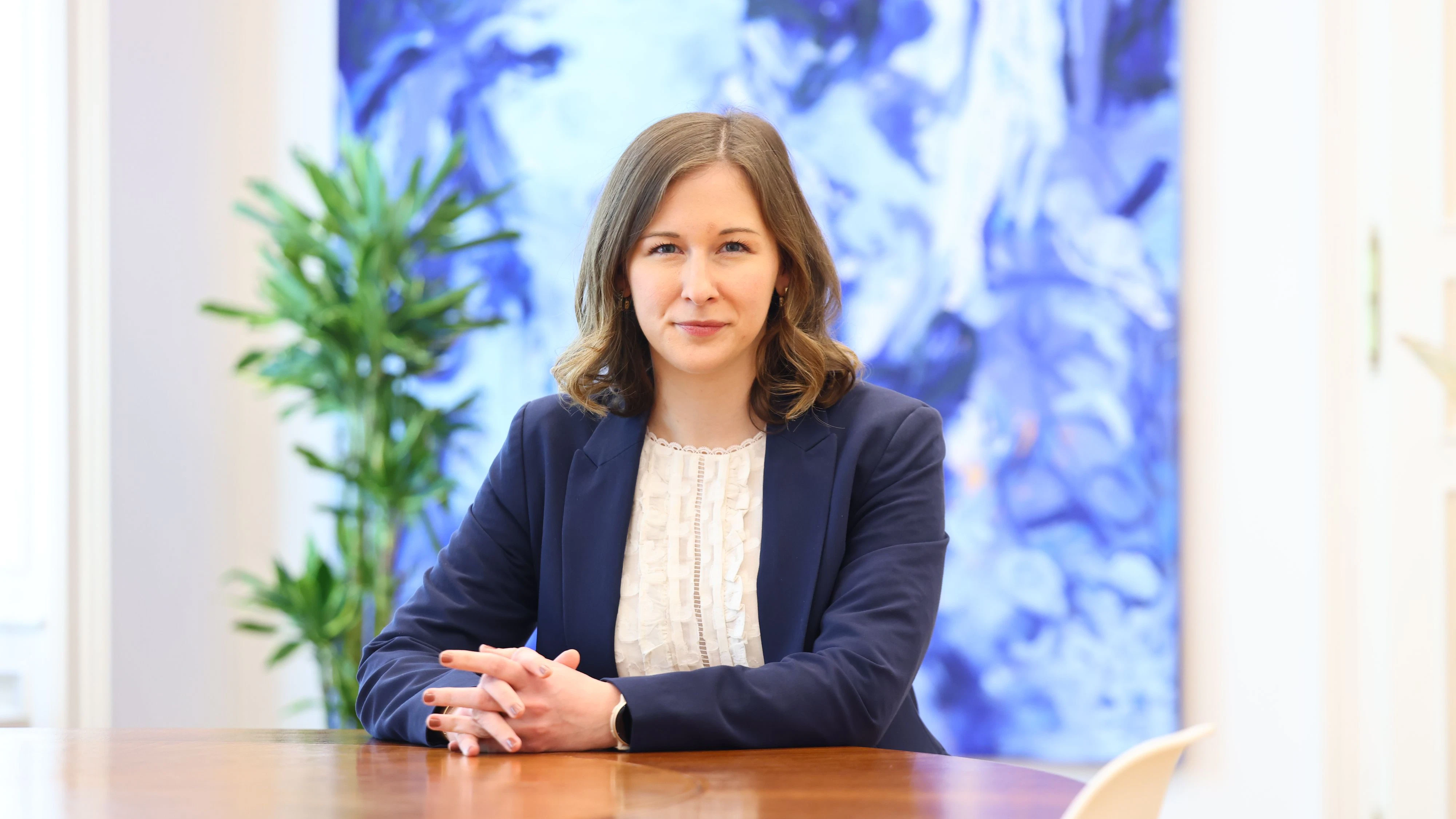 Im "Heute"-Talk spach die VP.-Ministerin über das Kinderkopftuchverbot, die Sozialhilfe-Reform und das neue Integrationsprogramm.