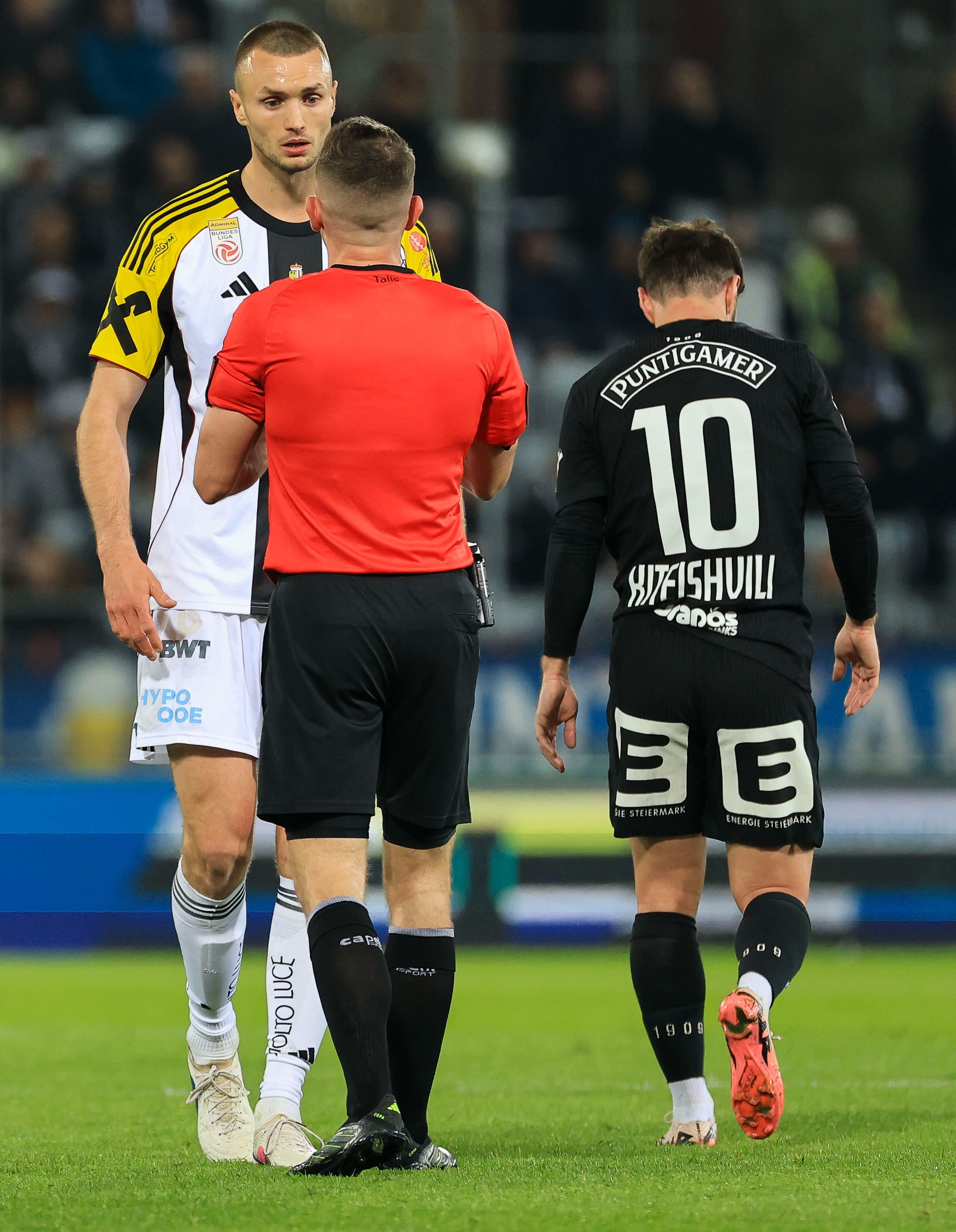 Heute.at - Kalajdzic rechnet ab: Von Dummheit bis Unfähigkeit