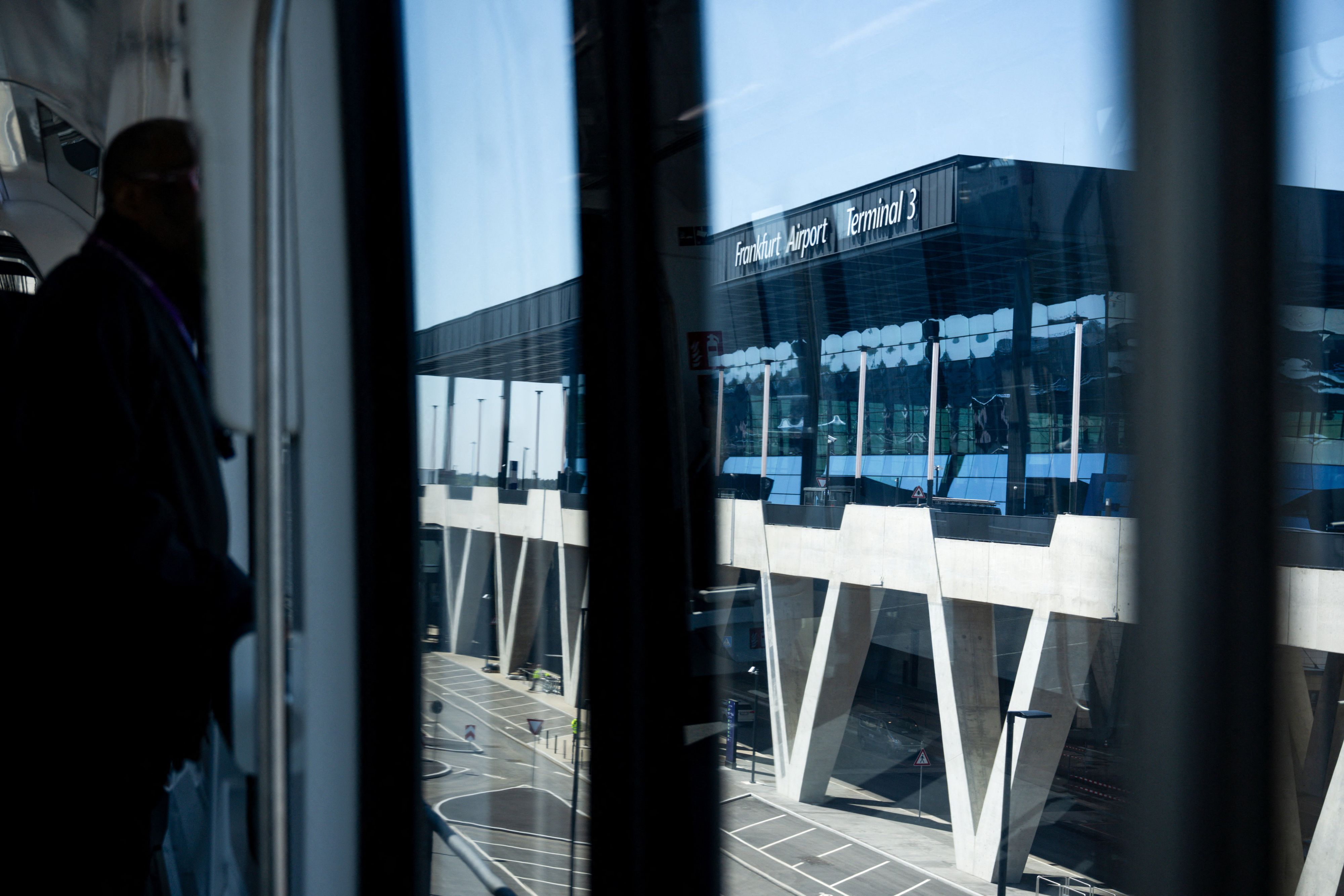 Heute.at - Neuer Mega-Terminal für 19 Millionen Reisende eröffnet