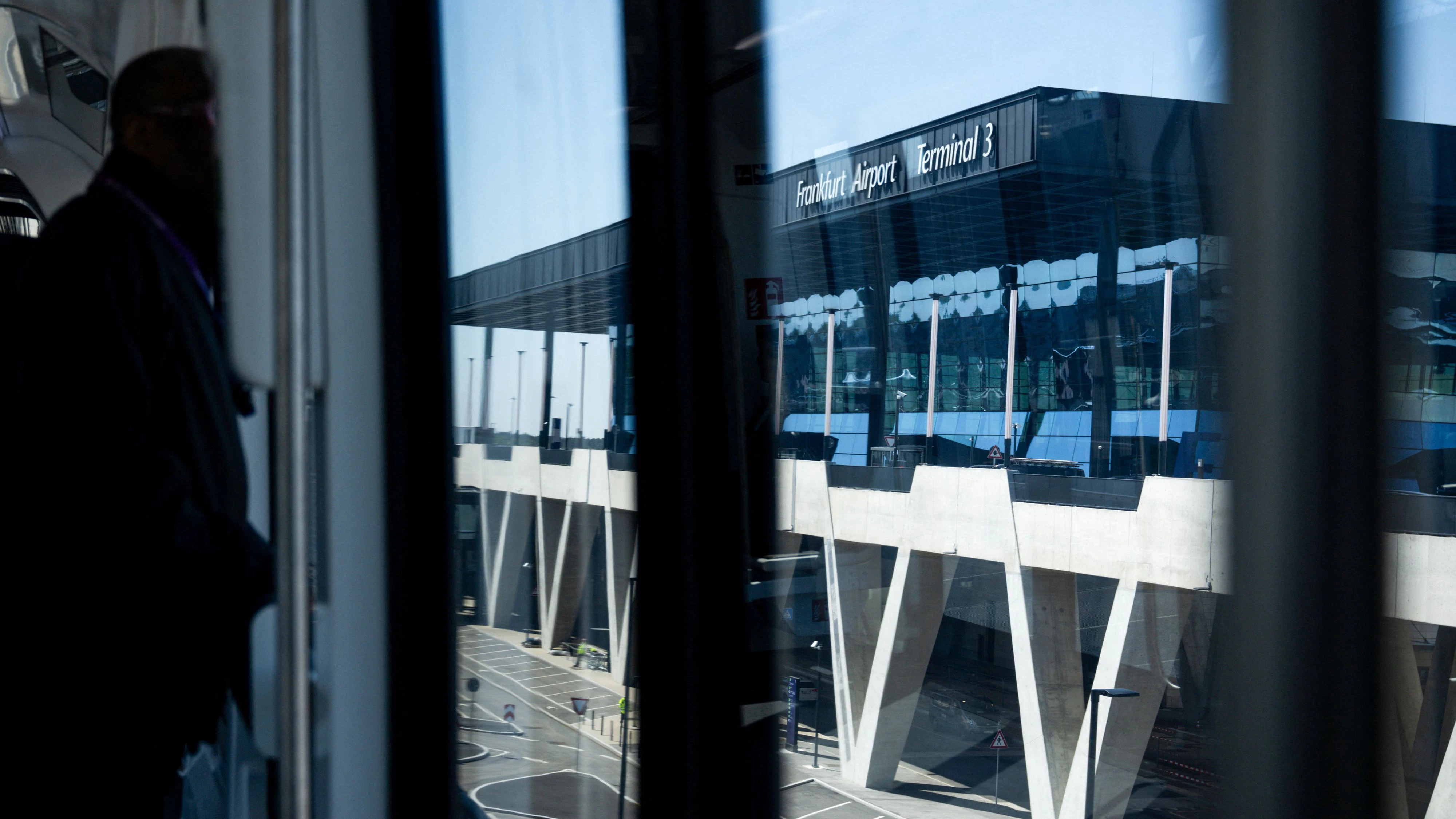Heute.at - Neuer Mega-Terminal für 19 Millionen Reisende eröffnet