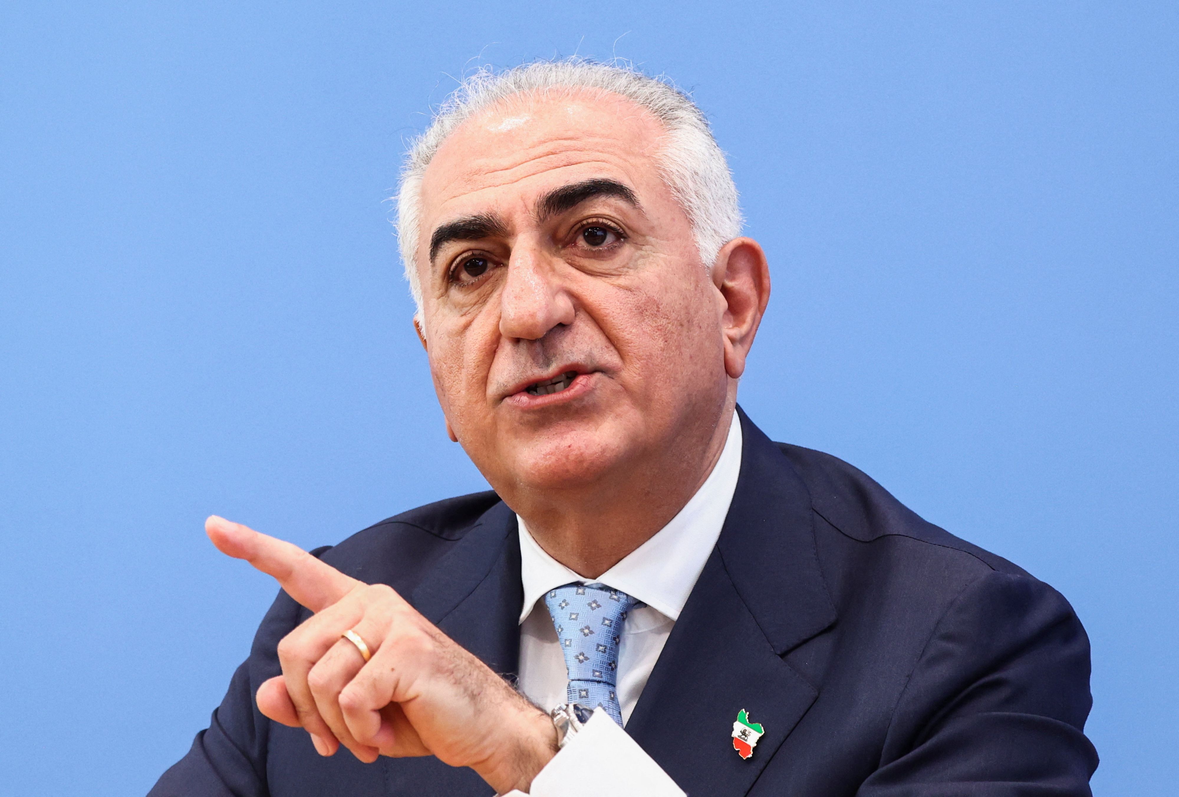 Heute.at - Schah-Sohn Pahlavi in Berlin: Iran-Regime jetzt stürzen