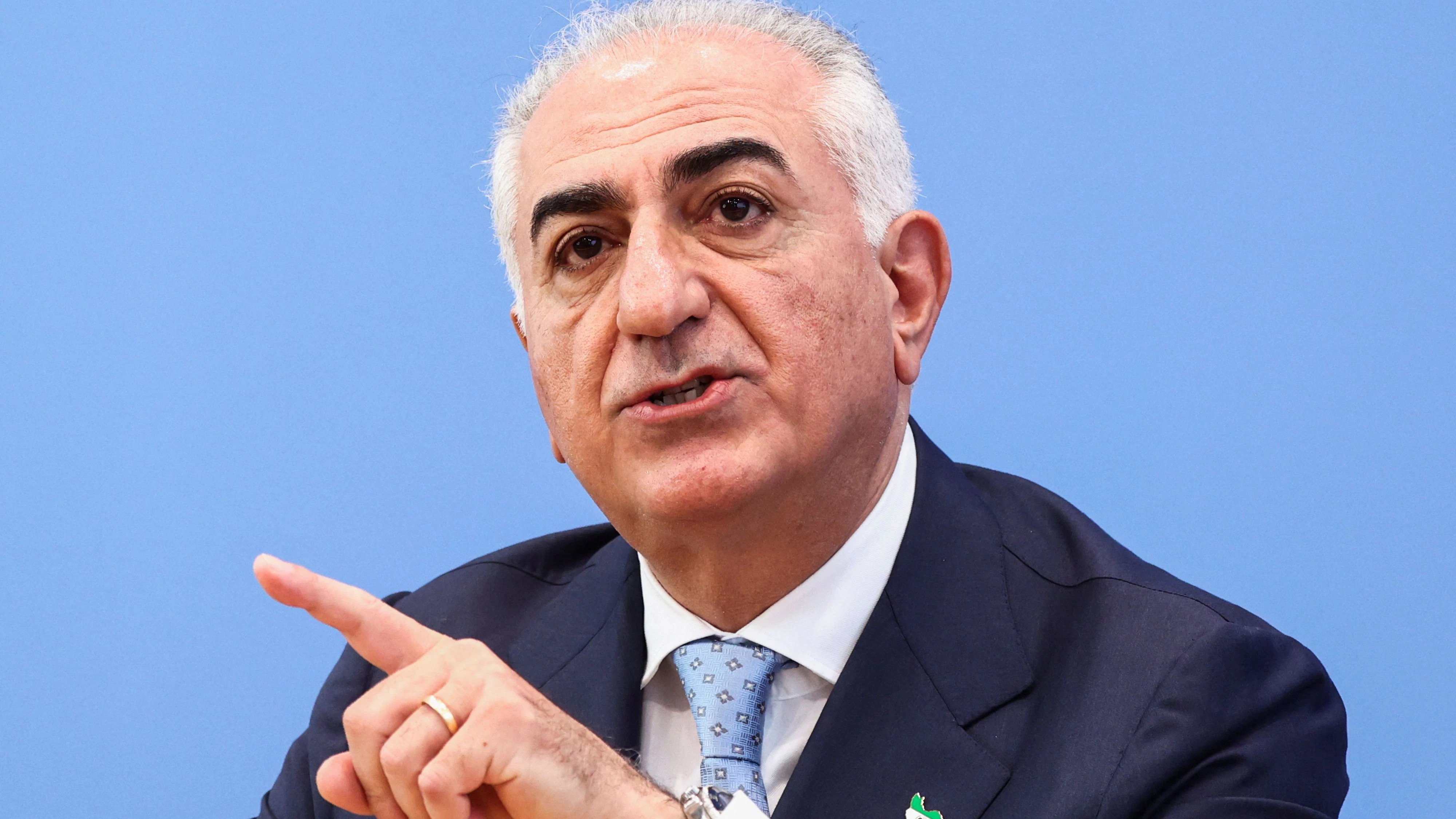 Heute.at - Schah-Sohn Pahlavi in Berlin: Iran-Regime jetzt stürzen