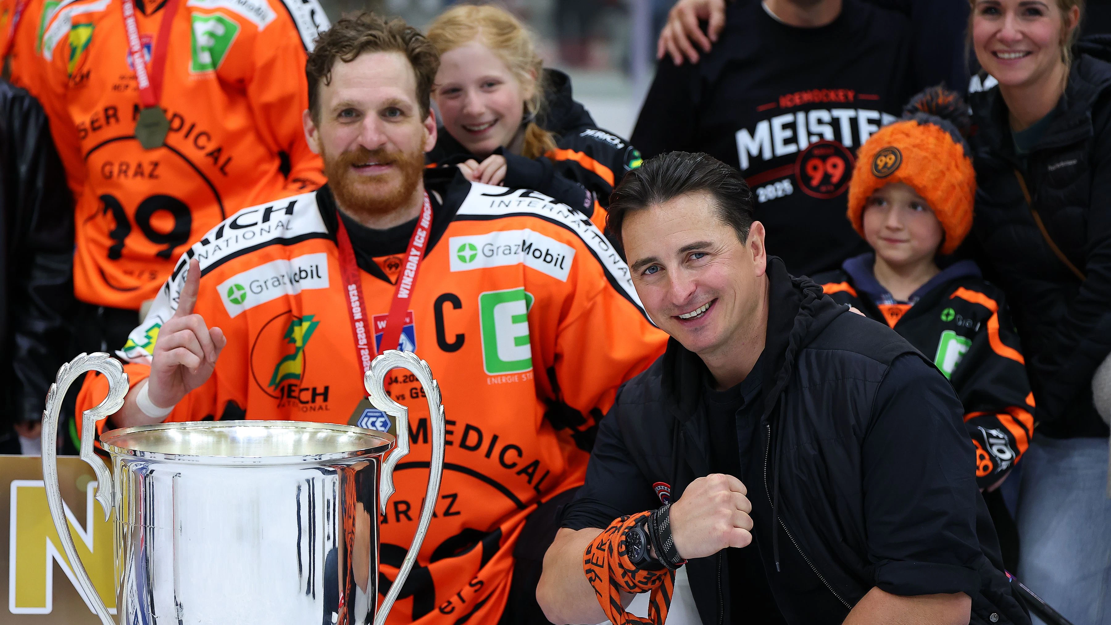 Andreas Gabalier mit Korbinian Holzer