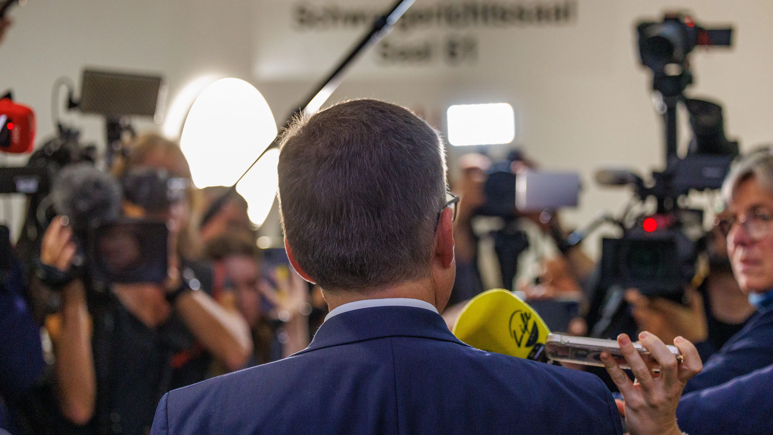 VP-Klubchef August Wöginger steht heute voraussichtlich zum letzten mal vor der Urteilsverkündung am 4. Mai in Linz vor Gericht.