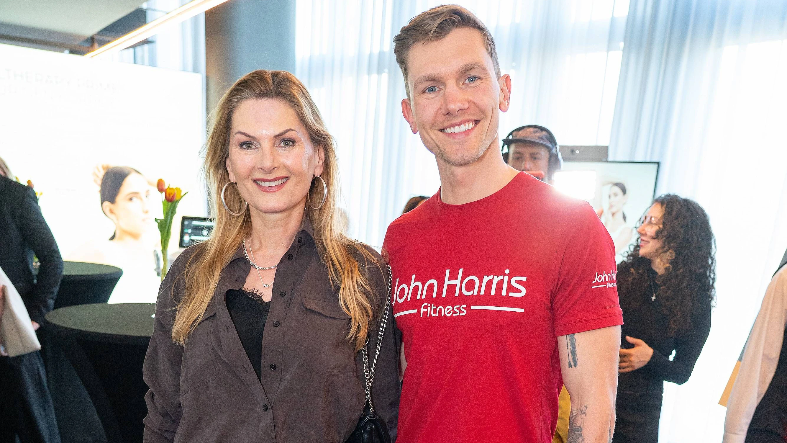 Martina Kaiser mit Roman Schindler bei der Präsentation von Ultherapy Prime