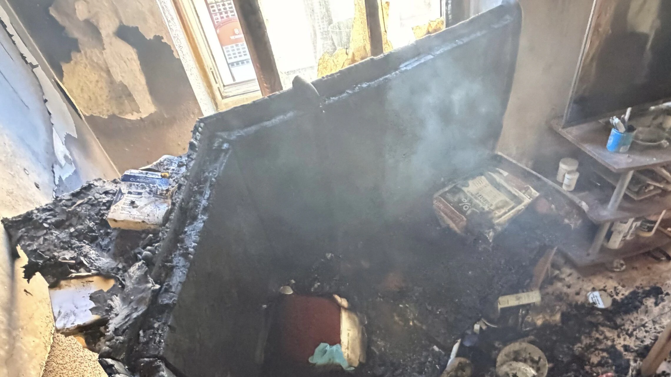 Heute.at - Frau sucht Verwandten in seiner brennenden Wohnung