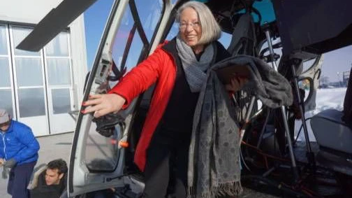 Riha widmet den Film seiner Frau Rosa Spitzauer, die 2025 verstarb.