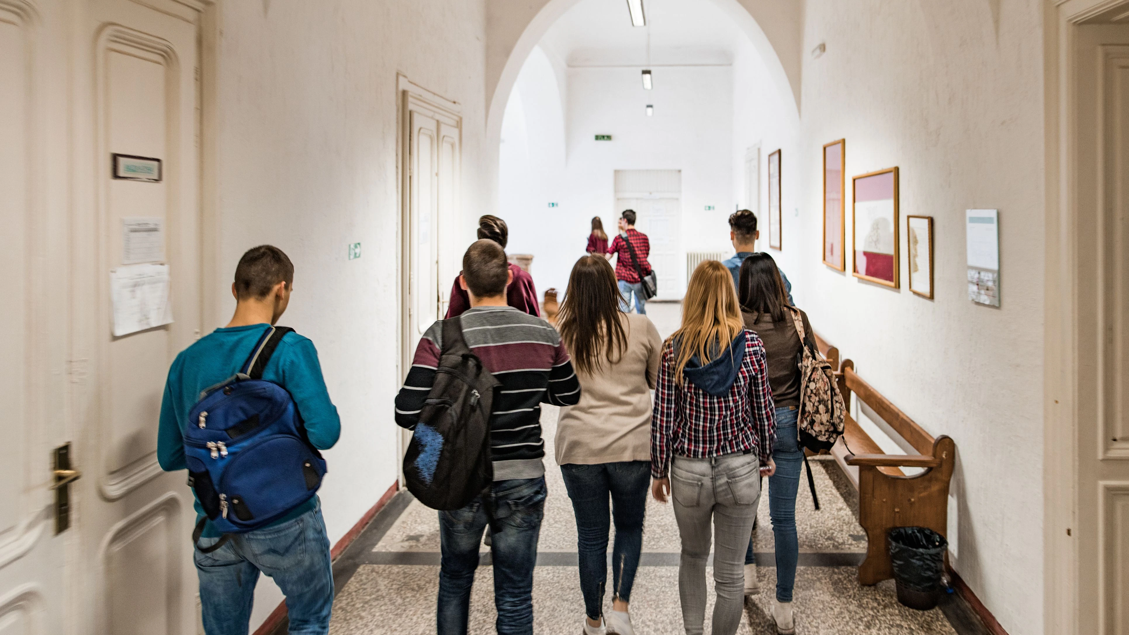 Der Schüler soll Frauen monatelang bedroht und eingeschüchtert haben.