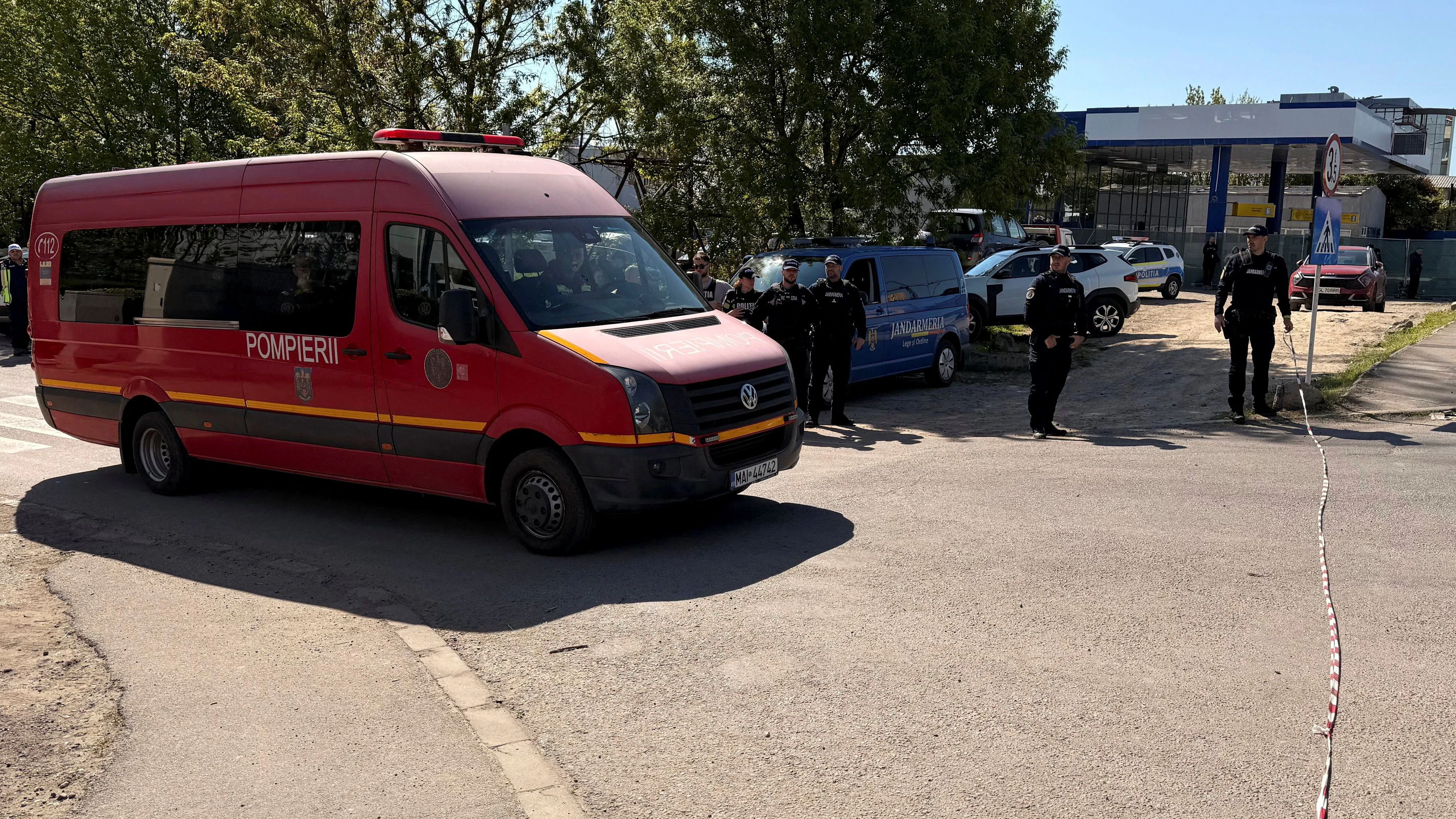 Police cordon off an area that was evacuated following the crash of a Russian drone in Galati, Romania, April 25, 2026. Inquam Photos via REUTERS ATTENTION EDITORS - THIS IMAGE WAS PROVIDED BY A THIRD PARTY. ROMANIA OUT. NO COMMERCIAL OR EDITORIAL SALES IN ROMANIA