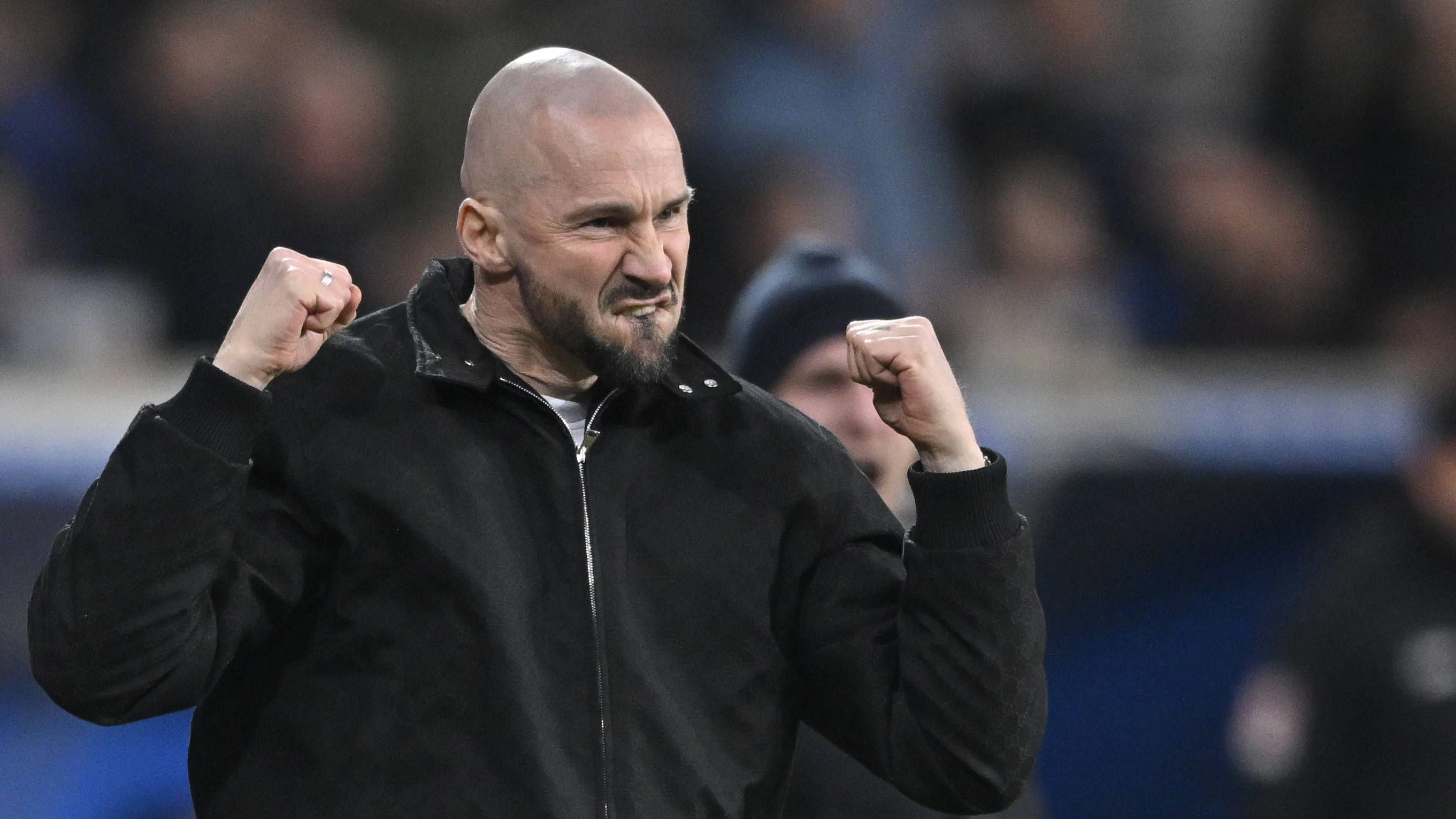 Christain Ilzer bejubelt einen wichtigen Sieg. 