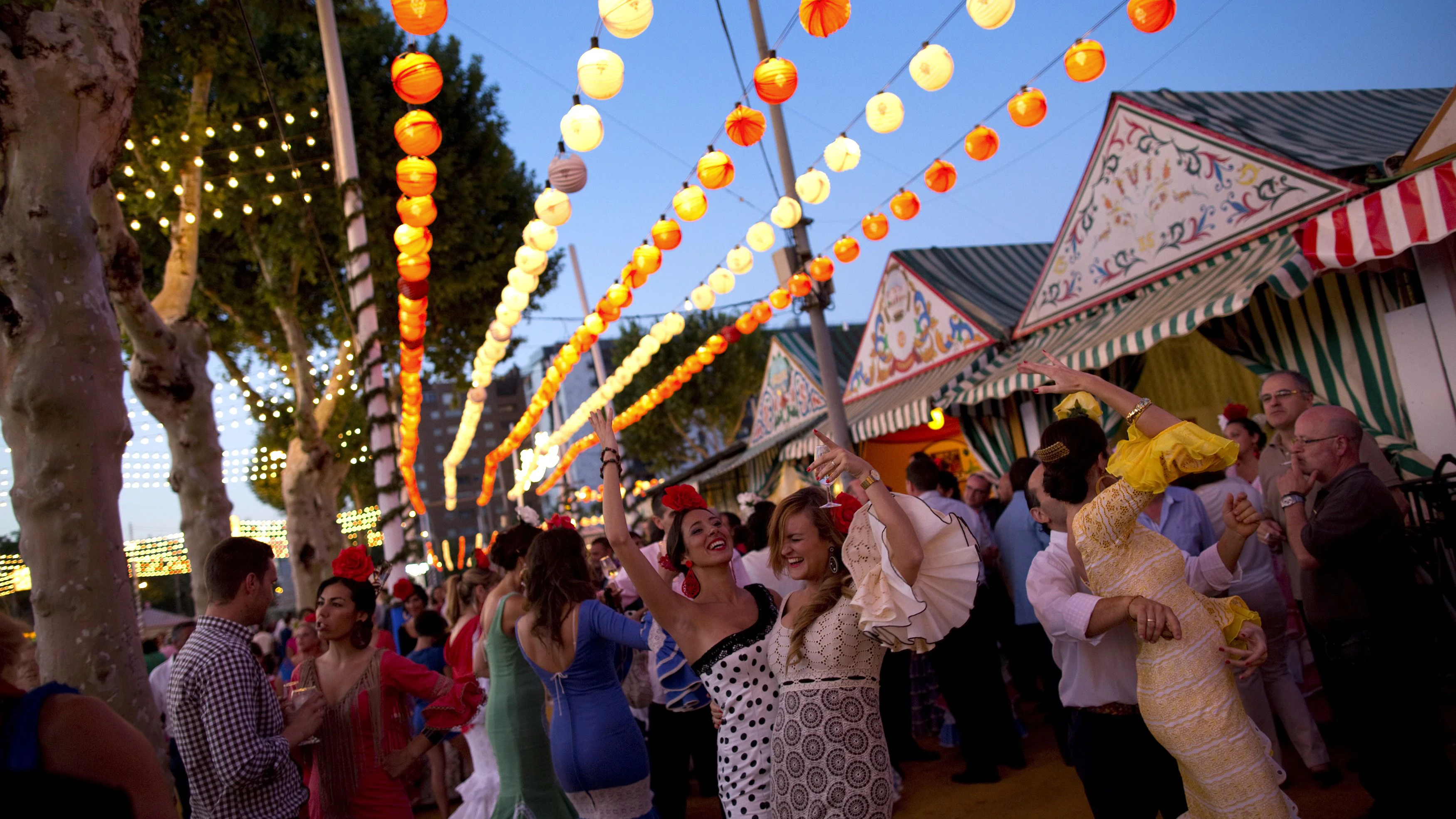 Heute.at - Schock in Sevilla – Fahrgeschäft gerät außer Kontrolle