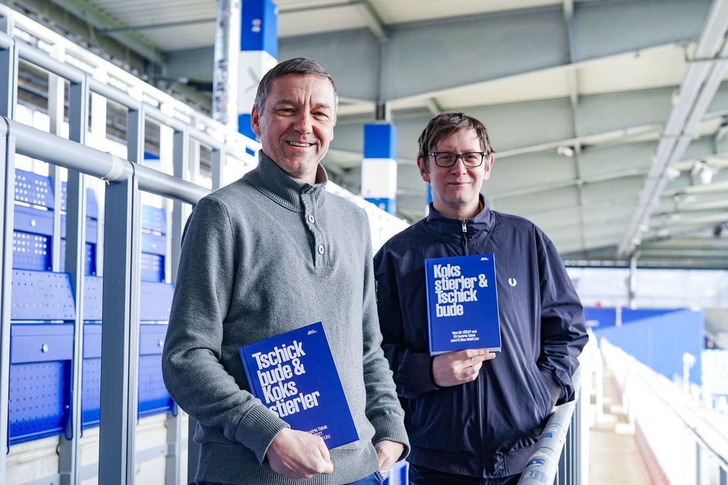 Am Montag, 27. April, präsentieren Andreas Kump und Robert Hummer ihr Buch in der Arbeiterkammer Linz.