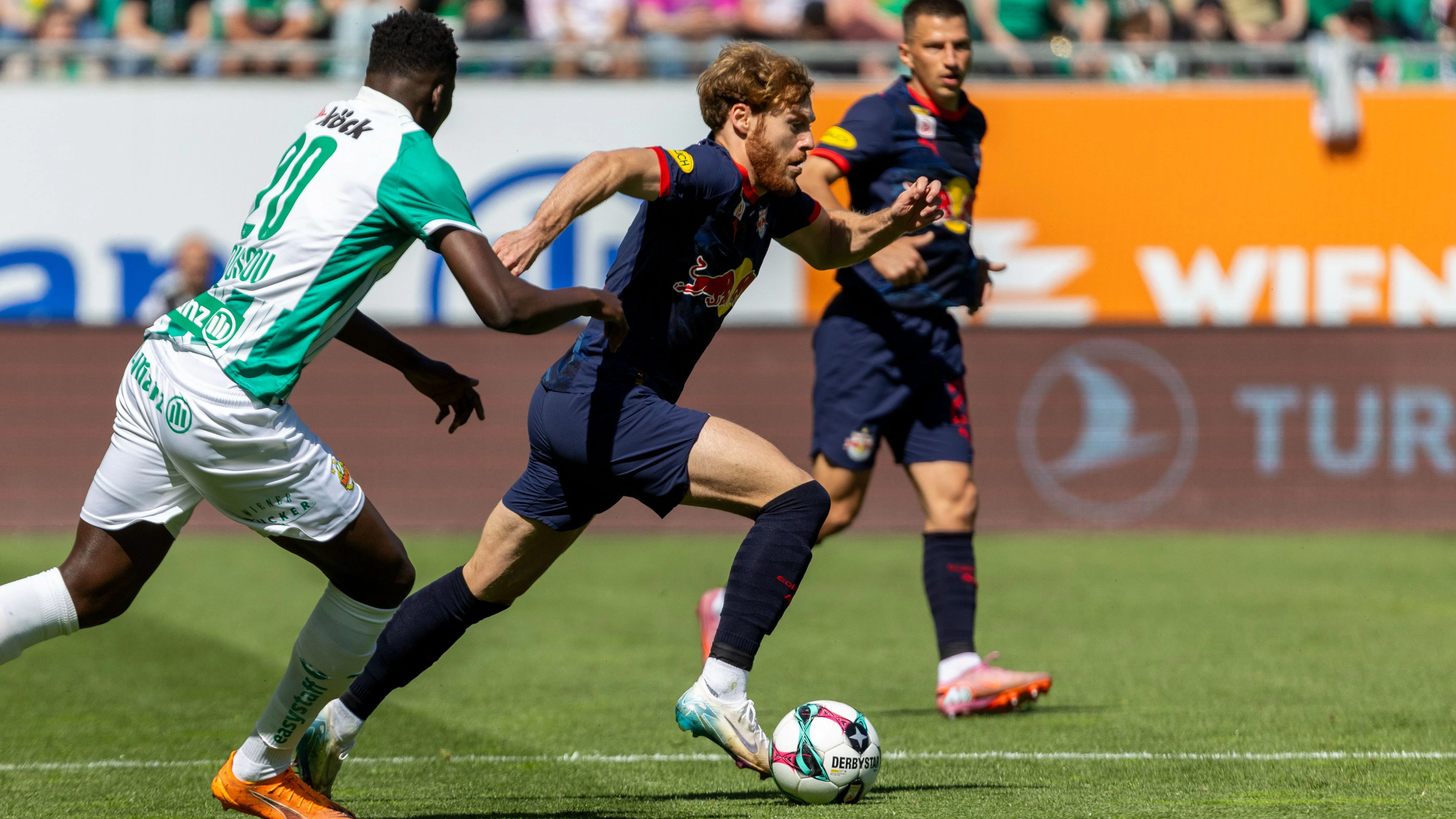 Heute.at - Rapid feiert gegen Salzburg dritten Sieg in Folge