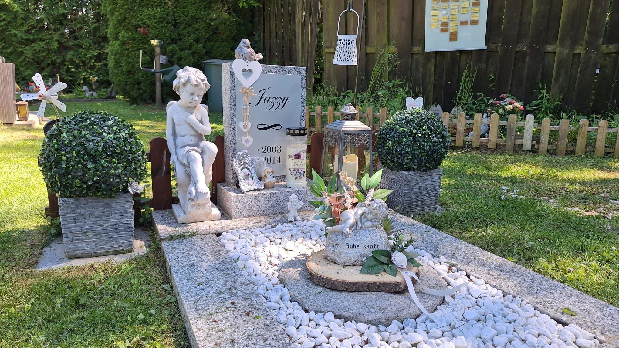 Am 09. Mai darf sich jeder Tierfreund am Tierfriedhof Waldesruh umsehen. 