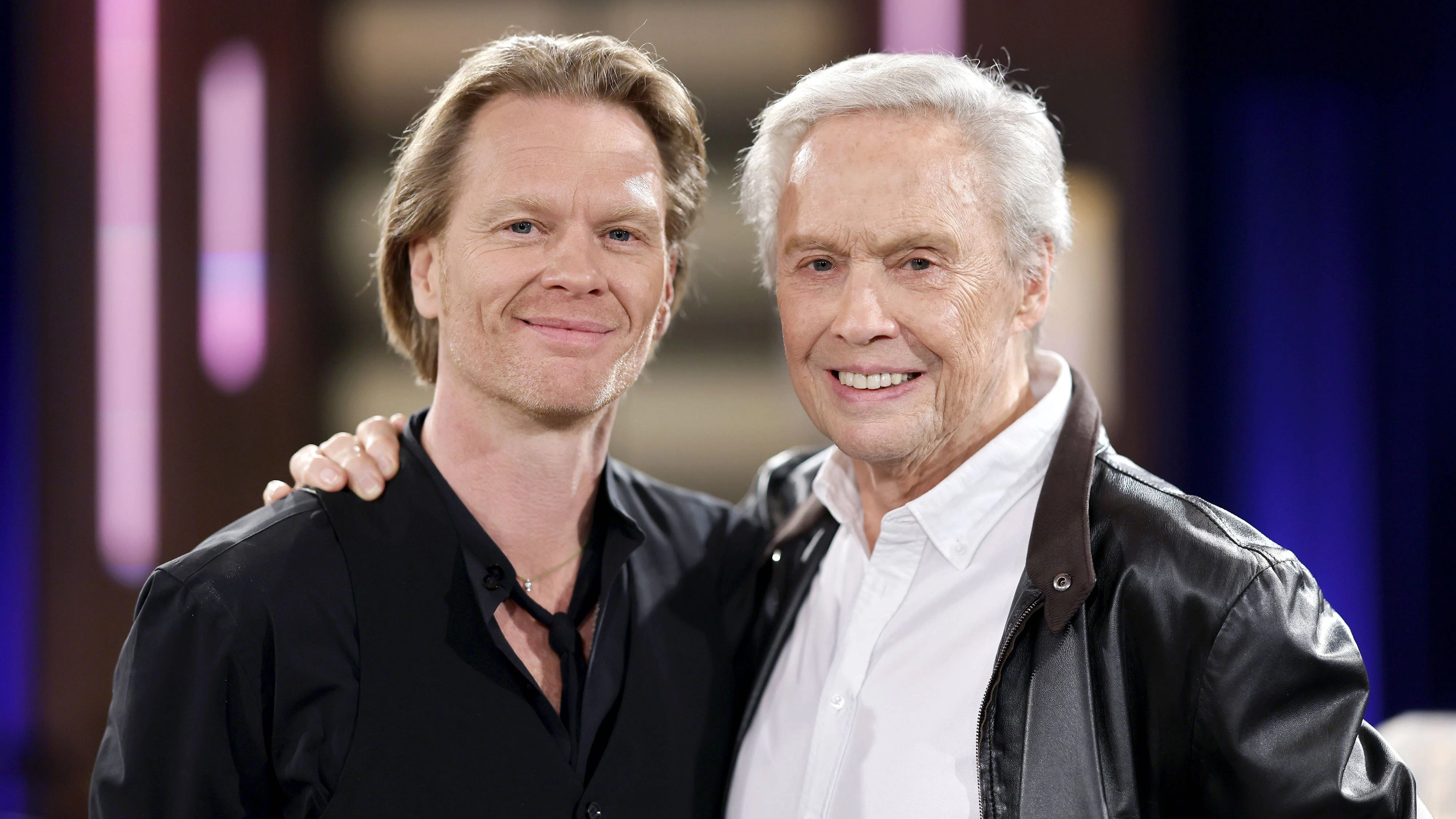 Sänger Peter Kraus mit seinem Sohn Fotograf Mike Kraus 