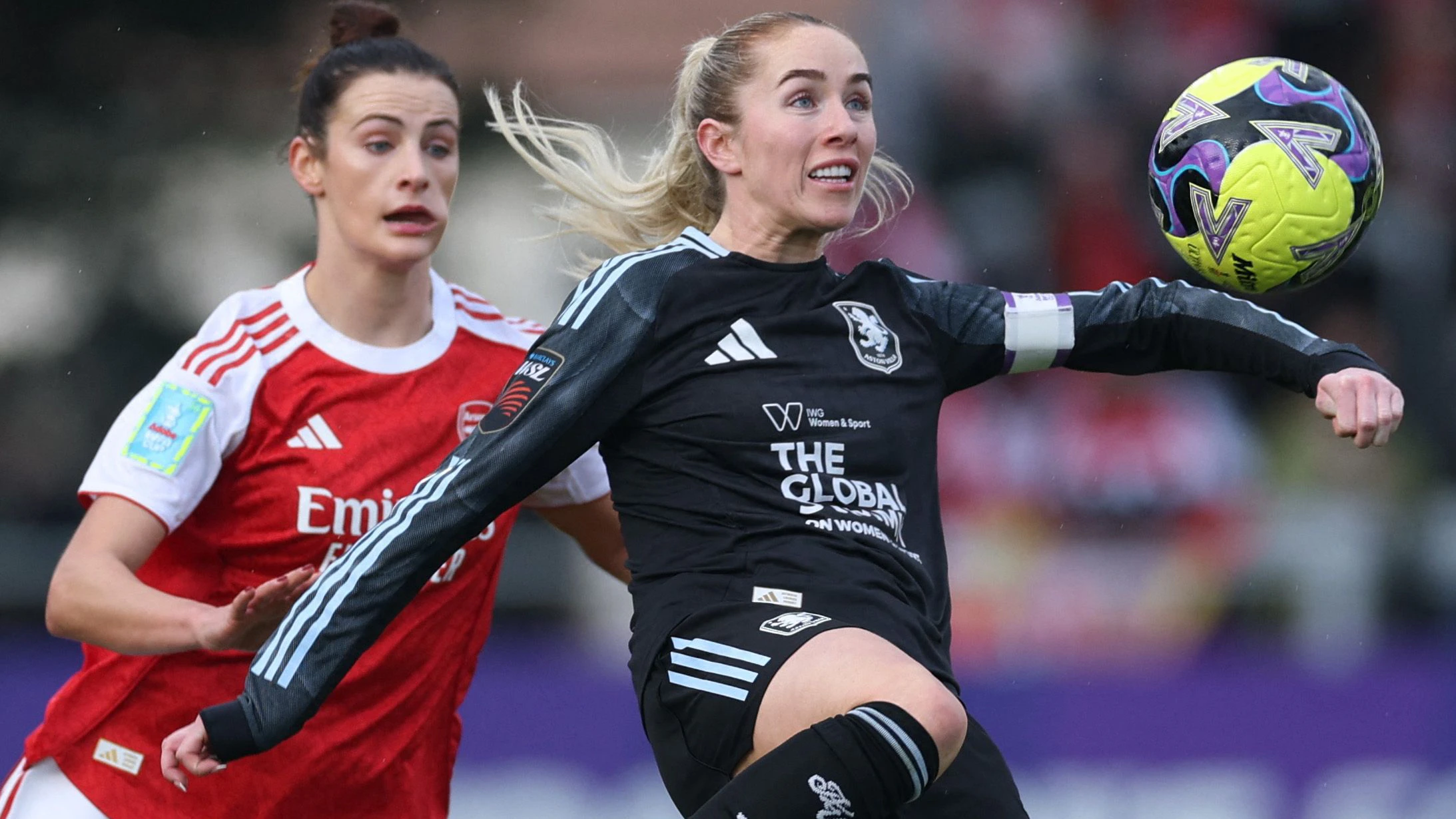 Missy Bo Kearns (r.) 