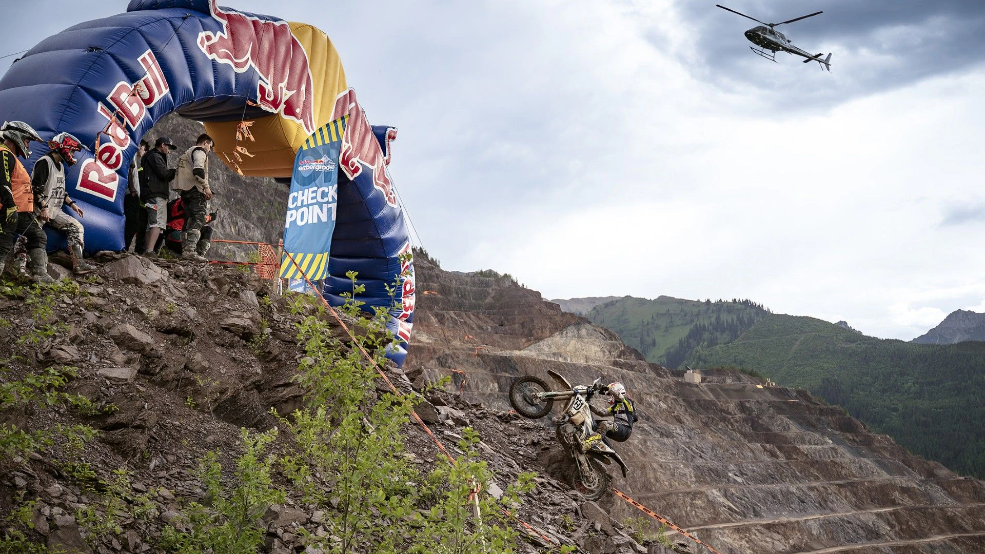 "Das Red Bull Erzbergrodeo bringt selbst Werksprofis an ihre Grenzen"