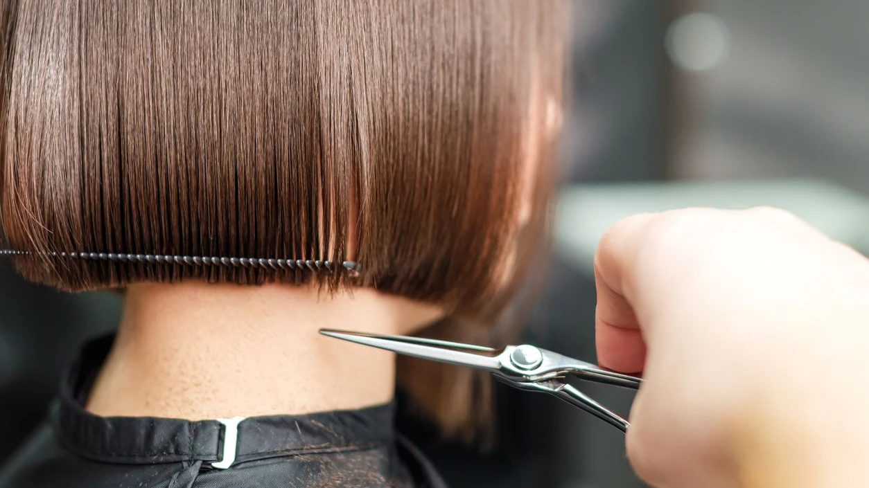 Heute.at - Stehen dir kurze Haare? Einfacher Trick verrät es
