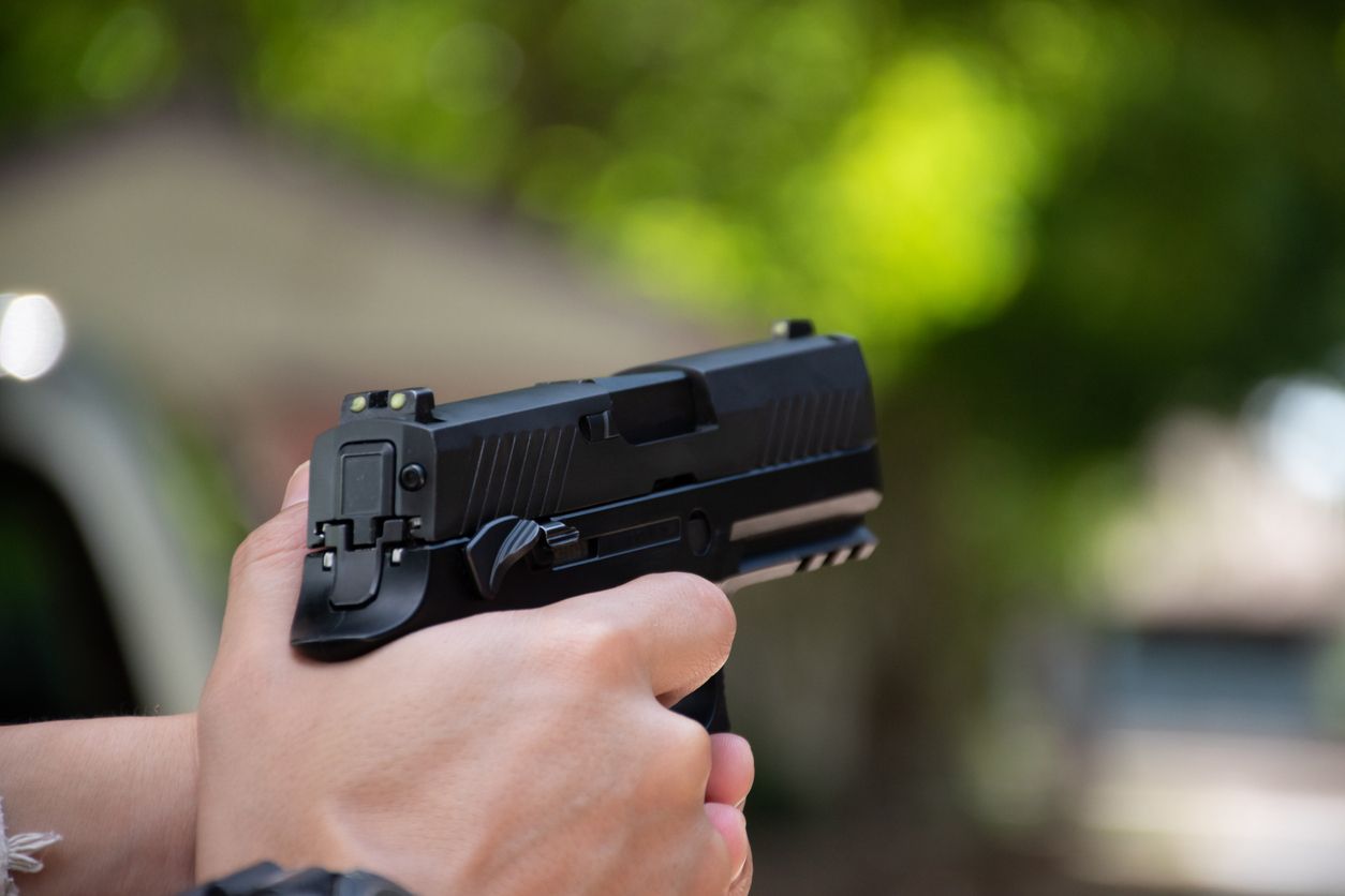 Schüsse nach Streit am Maurer Hauptplatz in Wien-Liesing. 