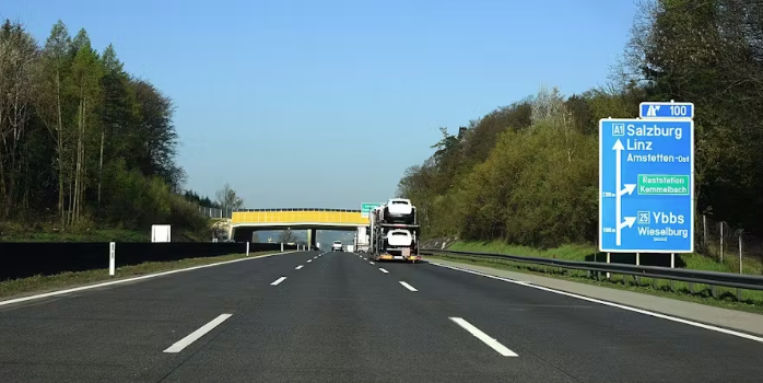 Polizei ertappte Raser auf A1