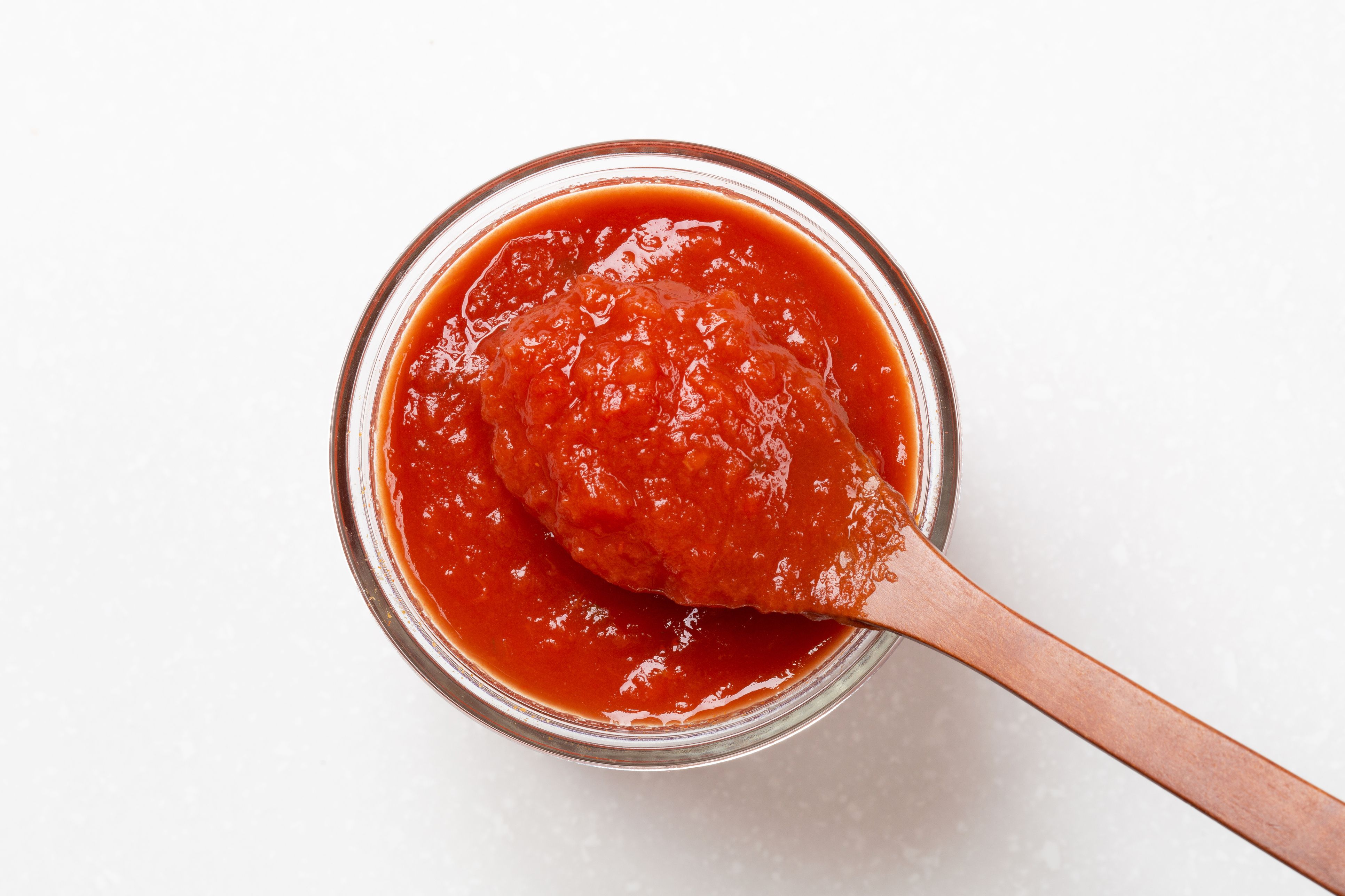 Nach dem Kochen bleibt oft ein Rest Tomatensauce übrig.