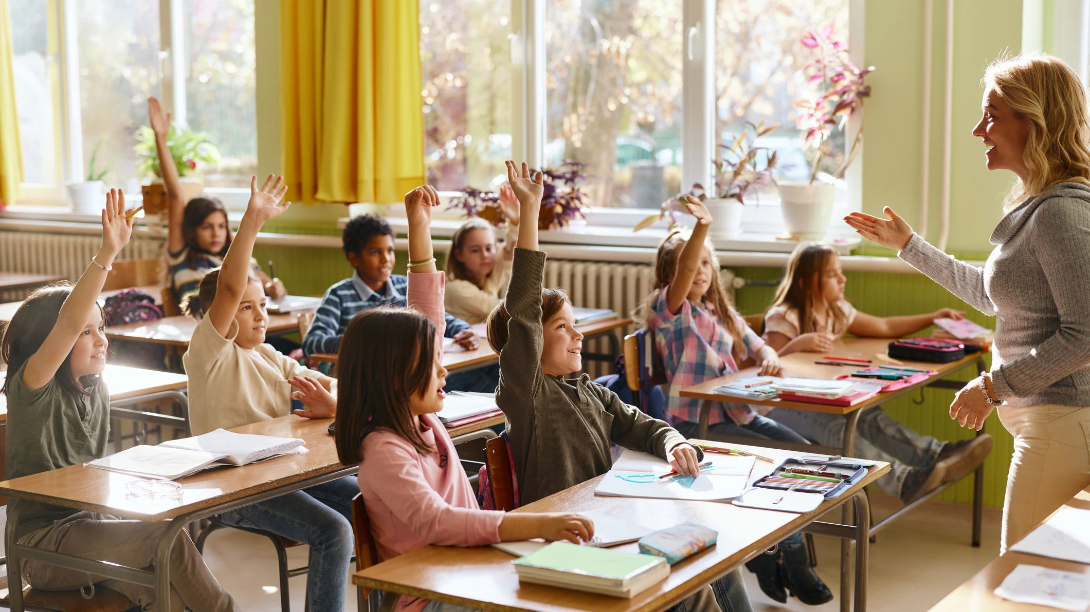 Die meisten Lehrerinnen und Lehrer werden an allgemeinbildenden Pflichtschulen, etwa Volksschulen, gesucht. 