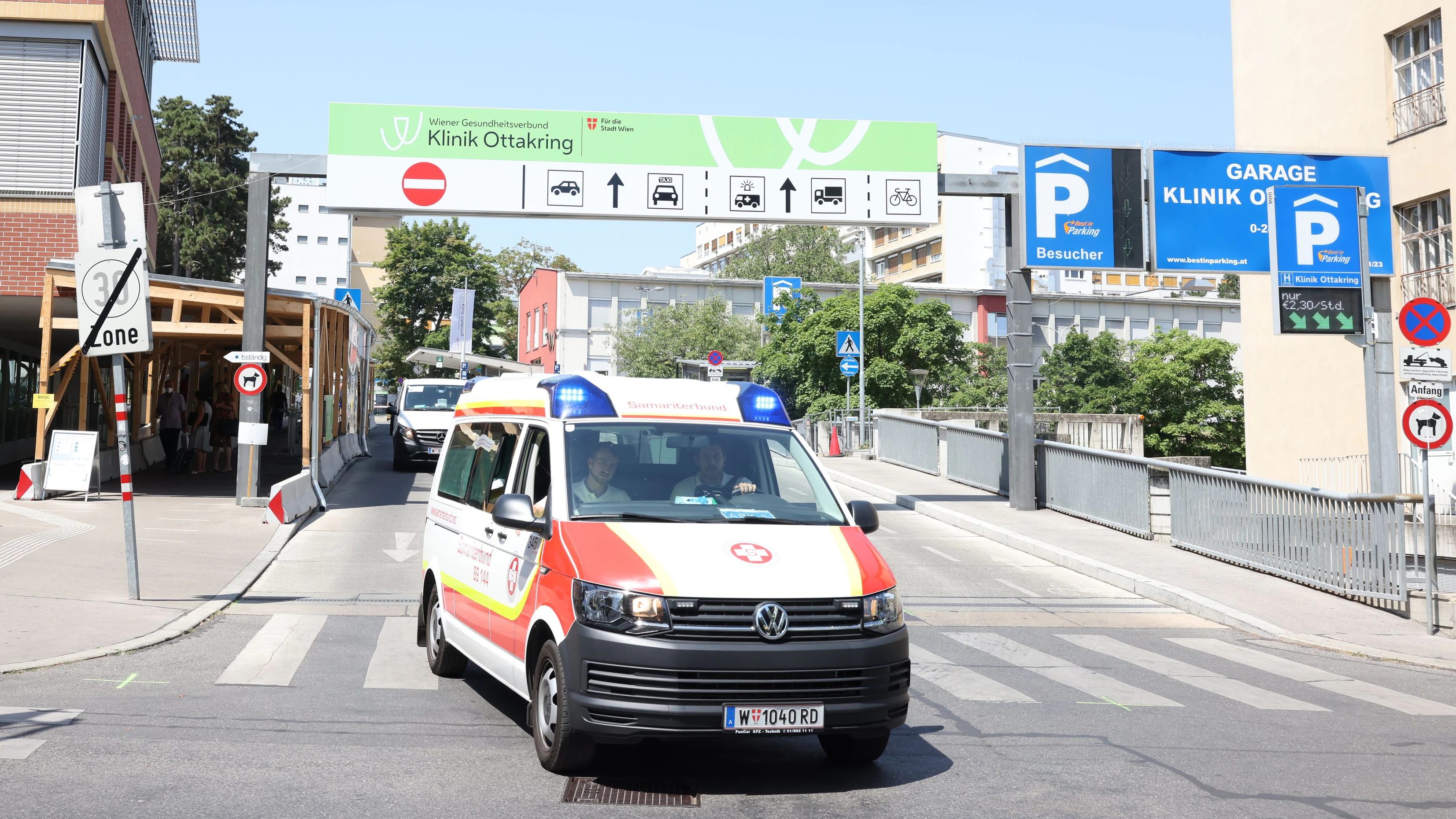 Einsatz in der Klinik Ottakring: Immer mehr Influenza-Patienten landen im Spital. 