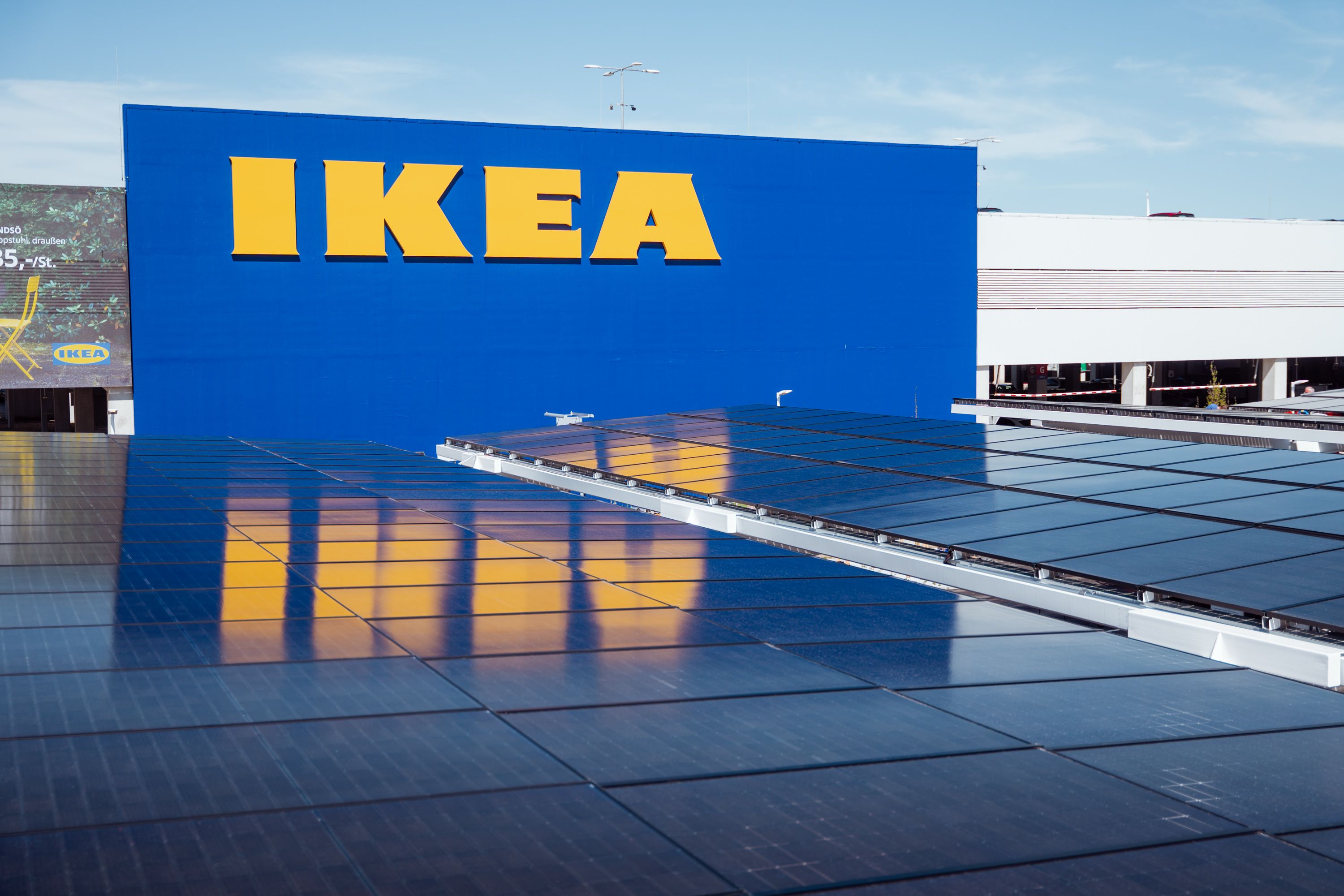 IKEA Vösendorf ist mit jährlich rund fünf Millionen Besuchern nicht nur das größte, sondern auch das meistfrequentierte Einrichtungshaus von IKEA in Österreich.