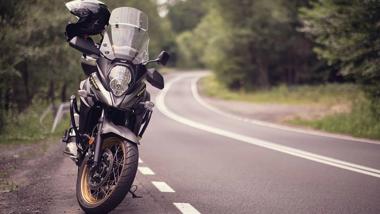 Heute.at - Gelber Schal am Motorrad: Was er bedeutet