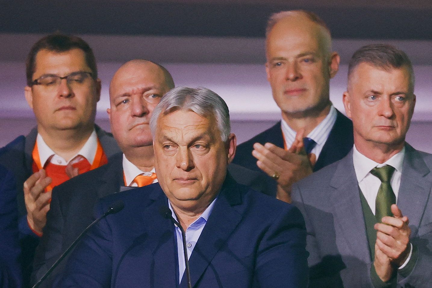 Das Umfeld von Ungarns Noch-Premier Viktor Orbán soll dabei sein, sein Vermögen ins Ausland zu schaffen.