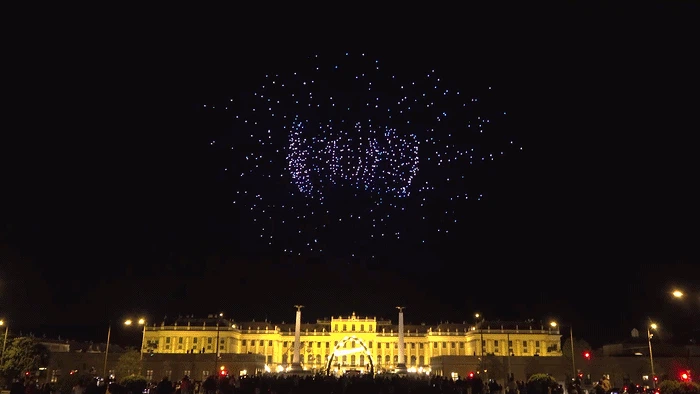 Irre Drohnenshow ESC