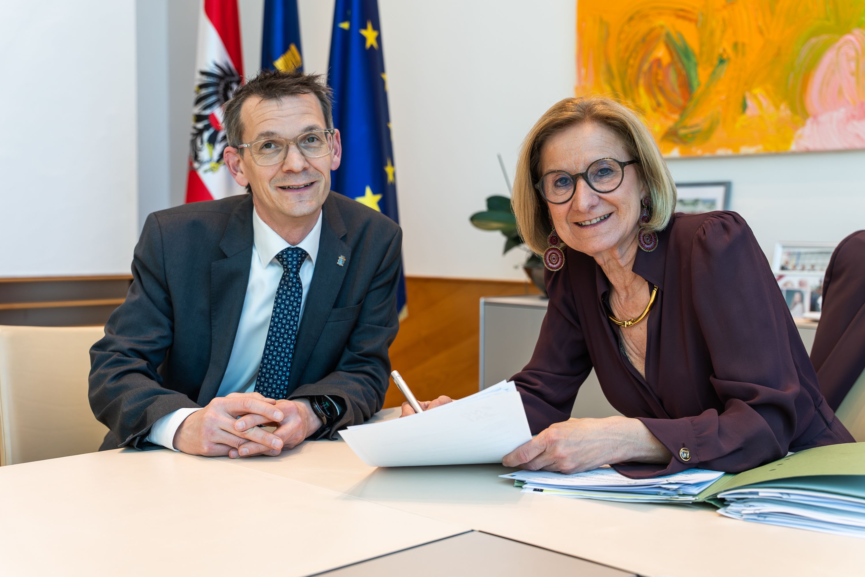 Bürgermeister Peter Teix und Landeshauptfrau Johanna Mikl-Leitner