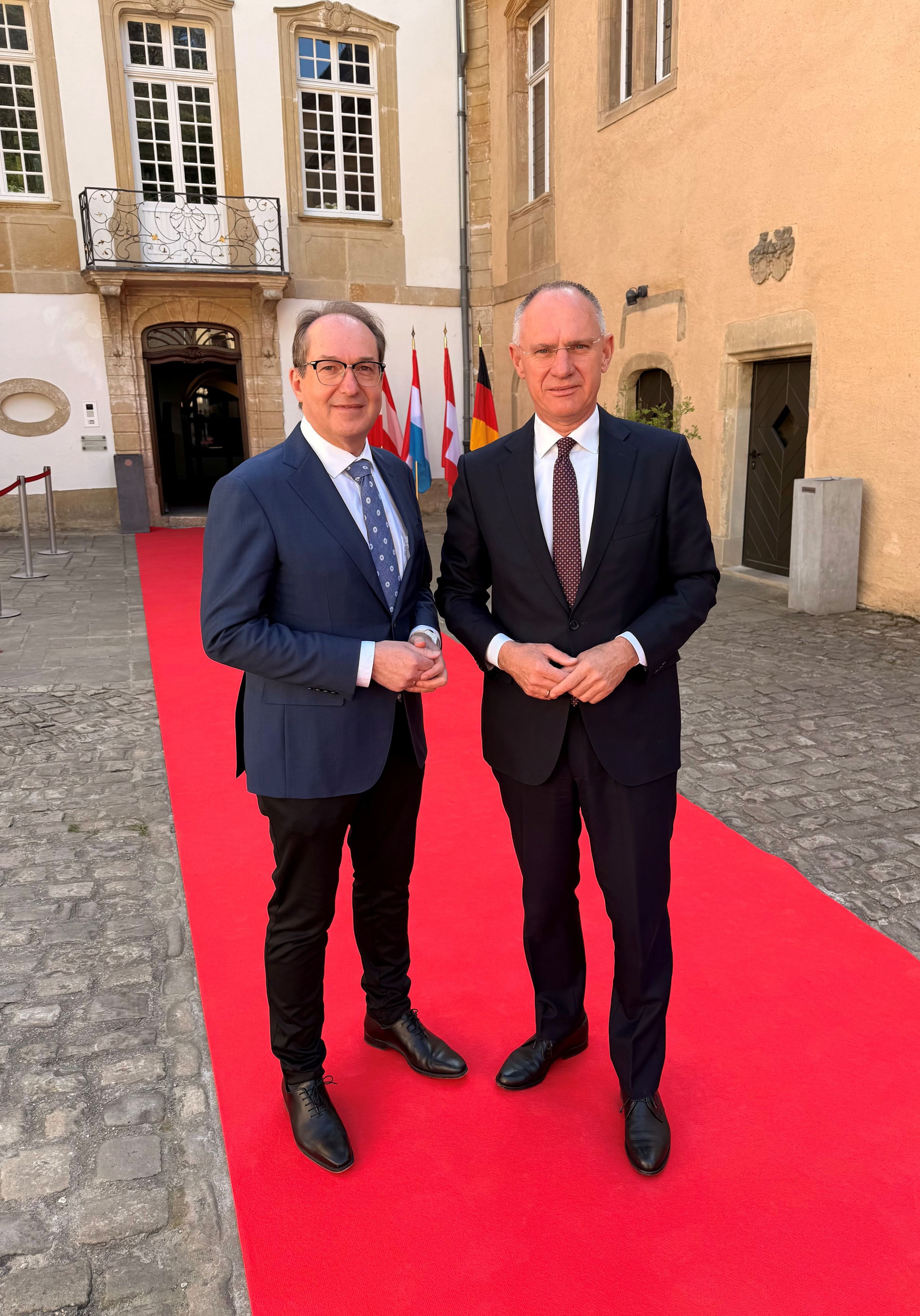 Österreichs Innenminister Karner (r.) und sein deutscher Amtskollege Dobrindt