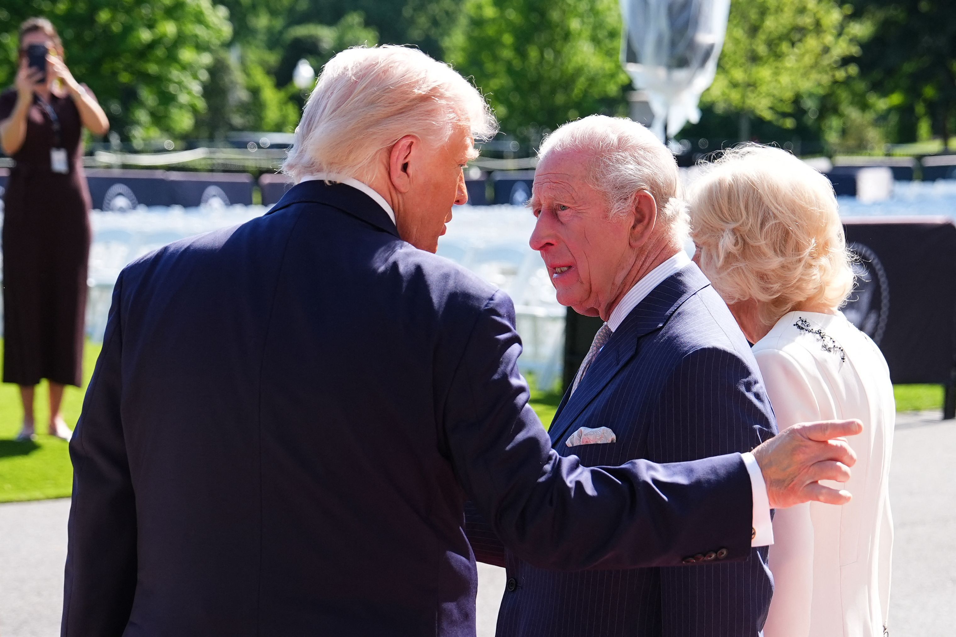 Charles war nicht begeistert von Trumps Begrüßung.