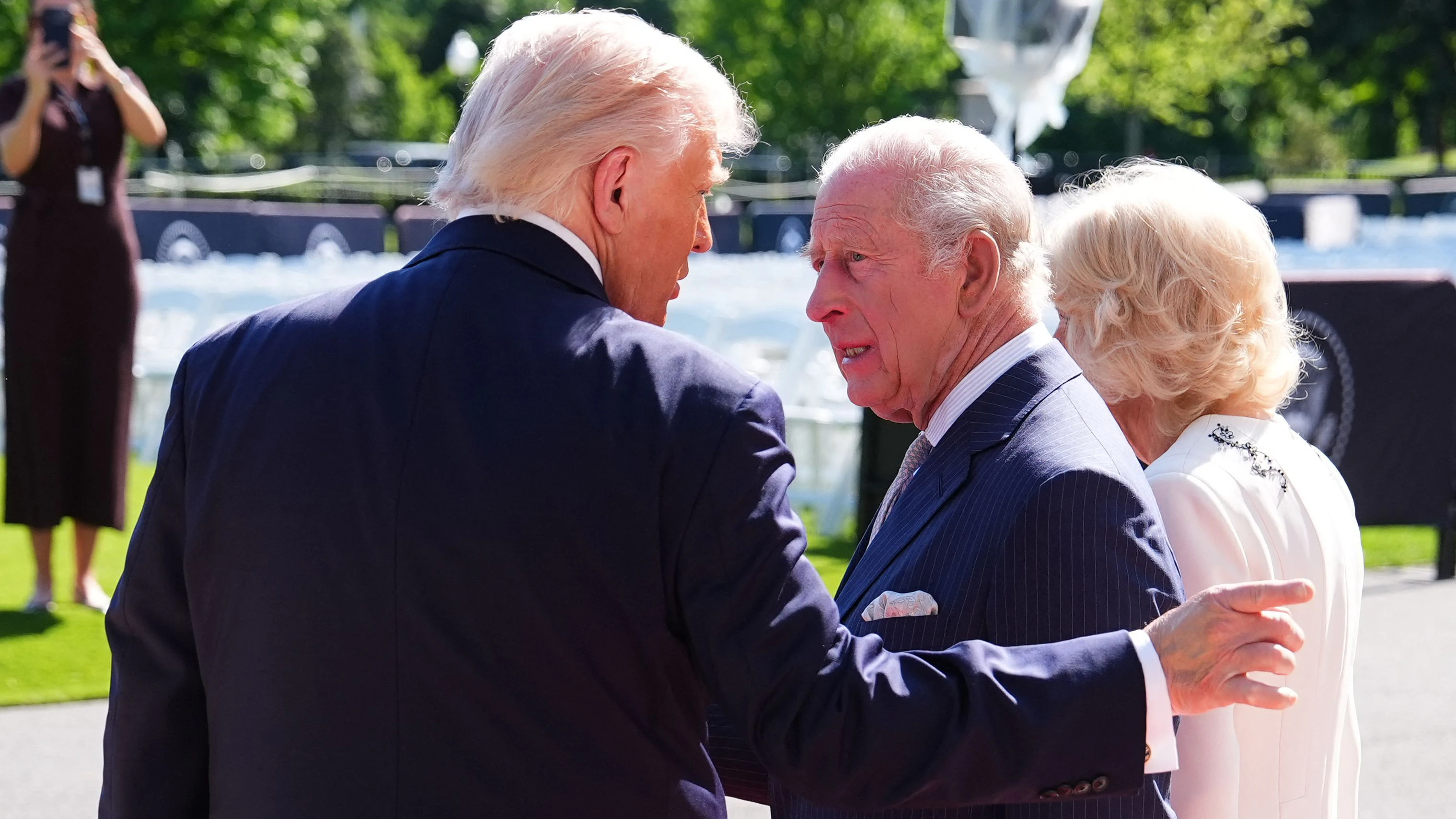 Charles war nicht begeistert von Trumps Begrüßung.