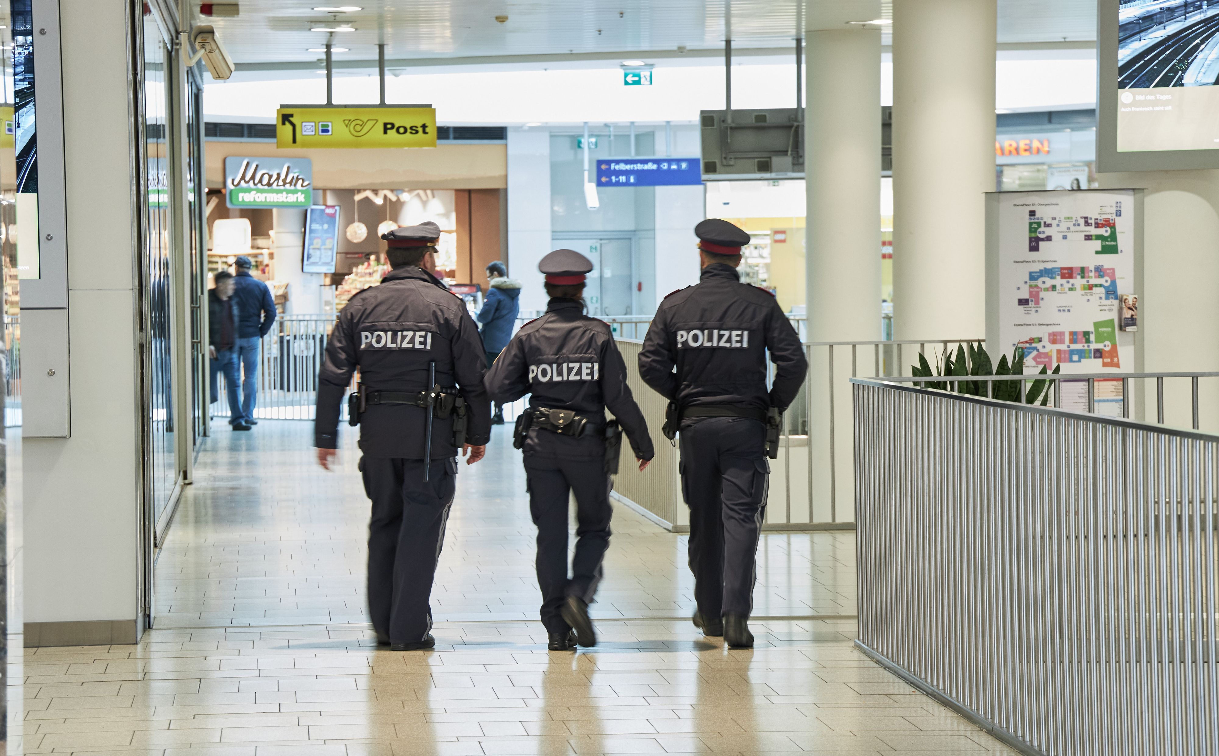 Die Tatverdächtige wurde festgenommen. (Symbolbild)