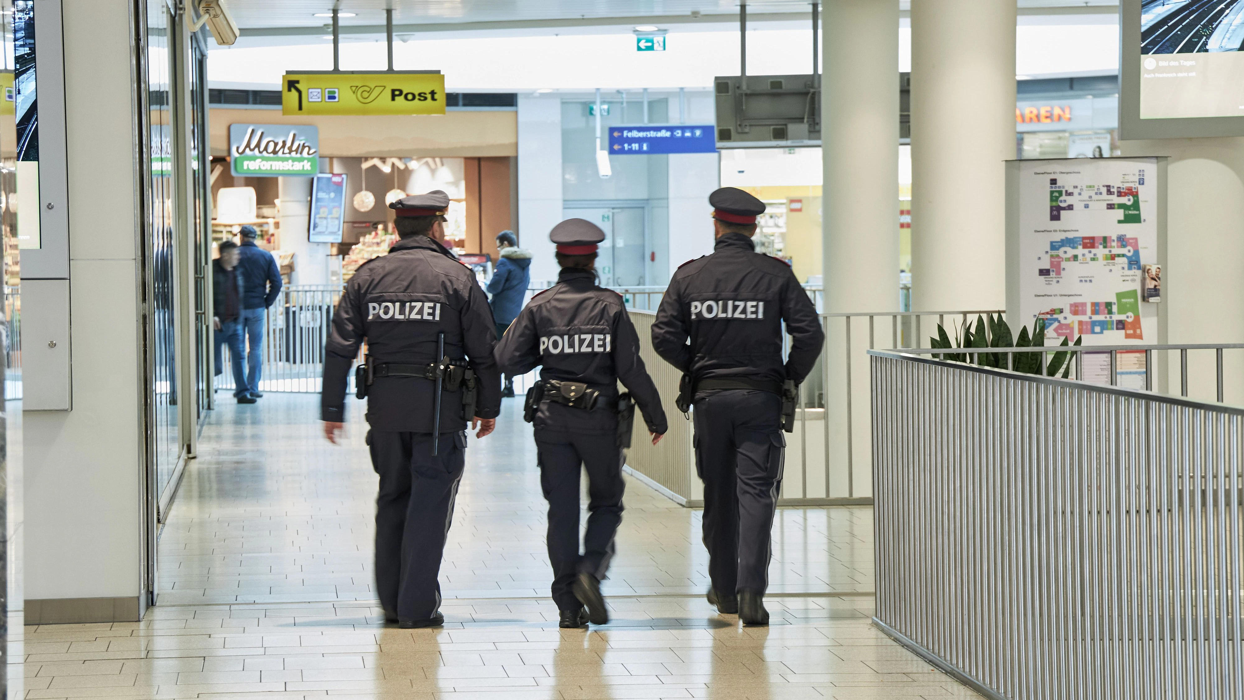 Die Tatverdächtige wurde festgenommen. (Symbolbild)