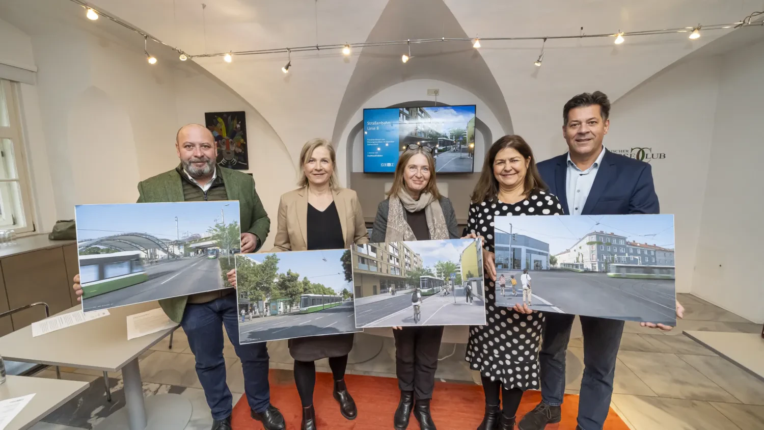 <strong>Mark Perz</strong>, Vorstandsdirektor Holding Graz; Vizebürgermeisterin <strong>Judith Schwentner</strong>, Bürgermeisterin <strong>Elke Kahr</strong>, SPÖ-Vorsitzende <strong>Doris Kampus</strong>, Stadtbaudirektor <strong>Bertram Werle</strong>