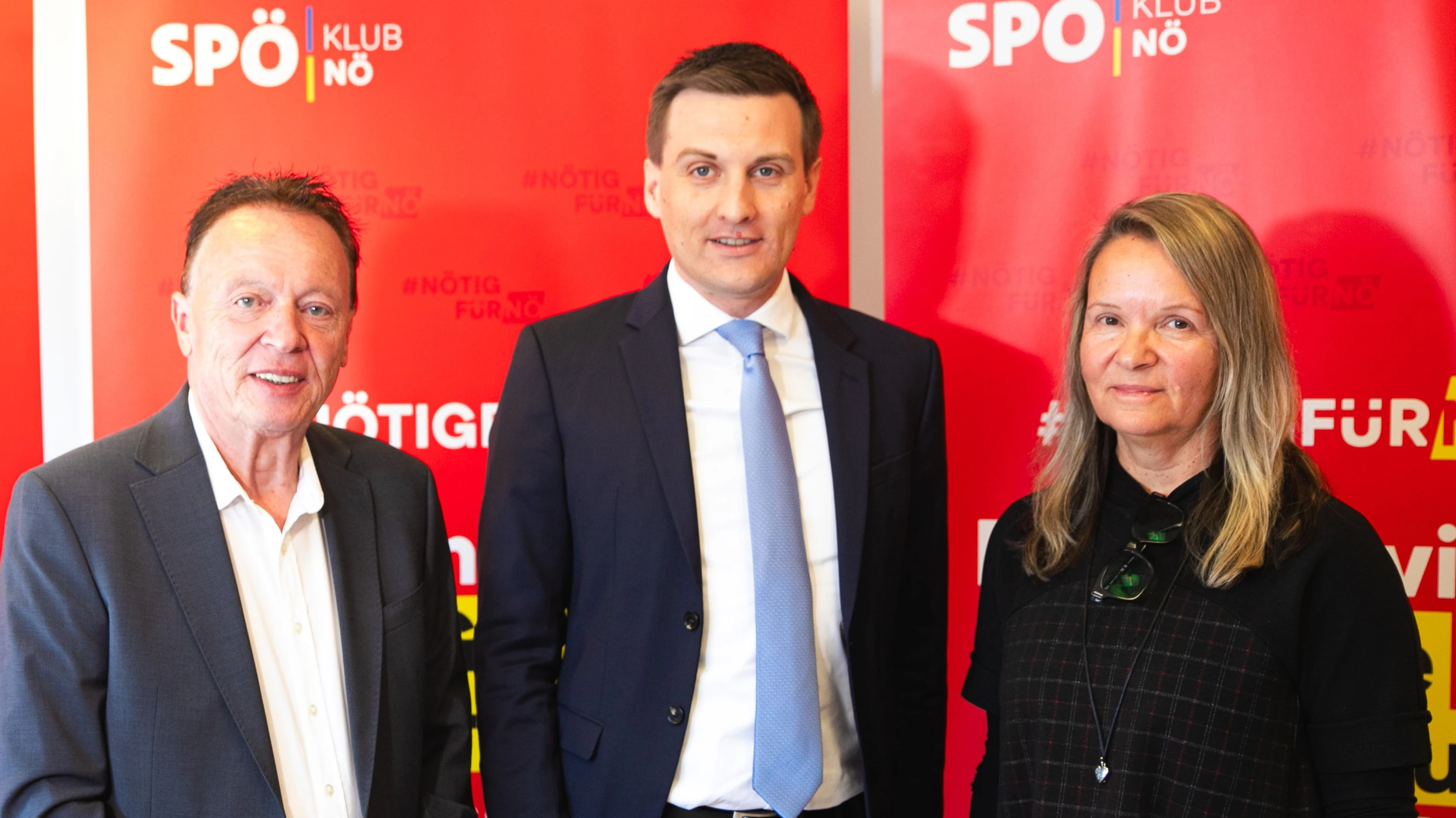 Bei der Klubklausur der SPÖ Niederösterreich waren Themen wie Gesundheit und Arbeitsmarkt besondere Schwerpunkte (v.l.n.r.): Klubobmann Hannes Weninger (SPÖ), Sven Hergovich (SPÖ), Landesrat und SPÖ NÖ-Landesparteivorsitzender und Michaela Mayr, Mitglied im Zentralbetriebsrat der NÖ Gesundheits- und Pflegezentren.